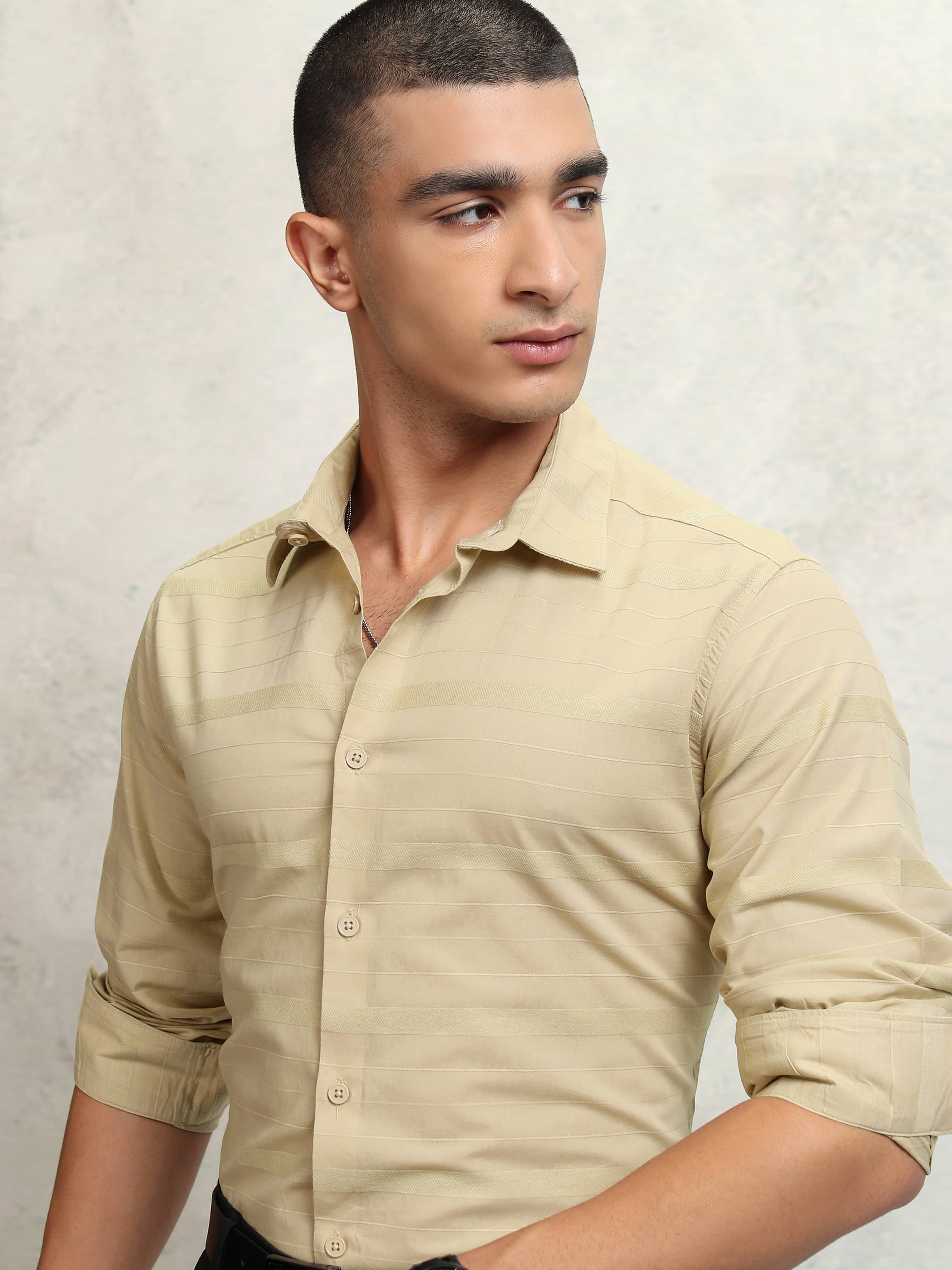     			Highlander 100% Cotton Slim Fit Striped Full Sleeves Men's Casual Shirt - Beige ( Pack of 1 )