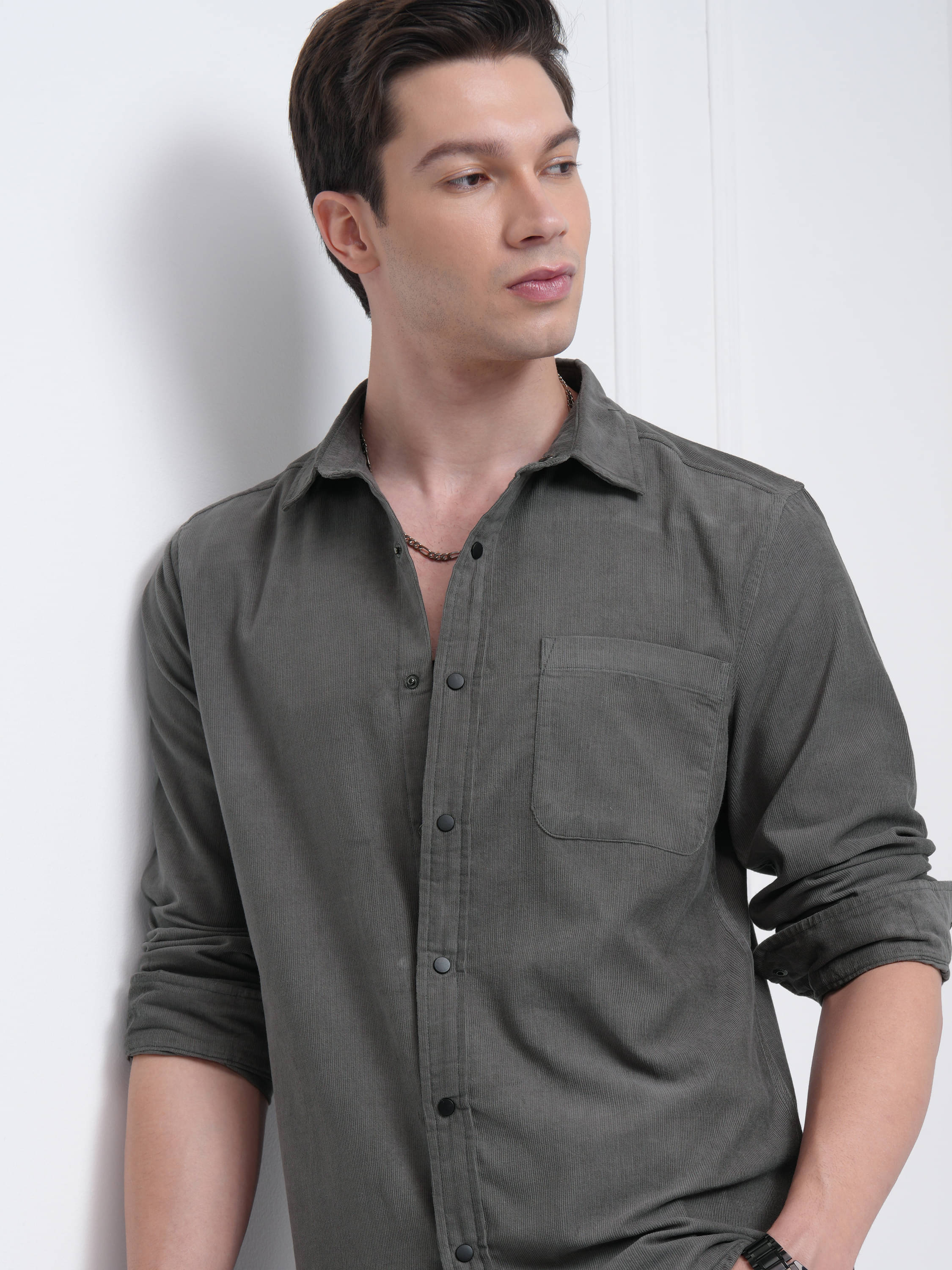 Highlander 100% Cotton Slim Fit Solids Full Sleeves Men's Casual Shirt - Dark Grey ( Pack of 1 ) Highlander 100% Cotton Slim Fit Solids Full Sleeves Men's Casual Shirt - Dark Grey ( Pack of 1 )