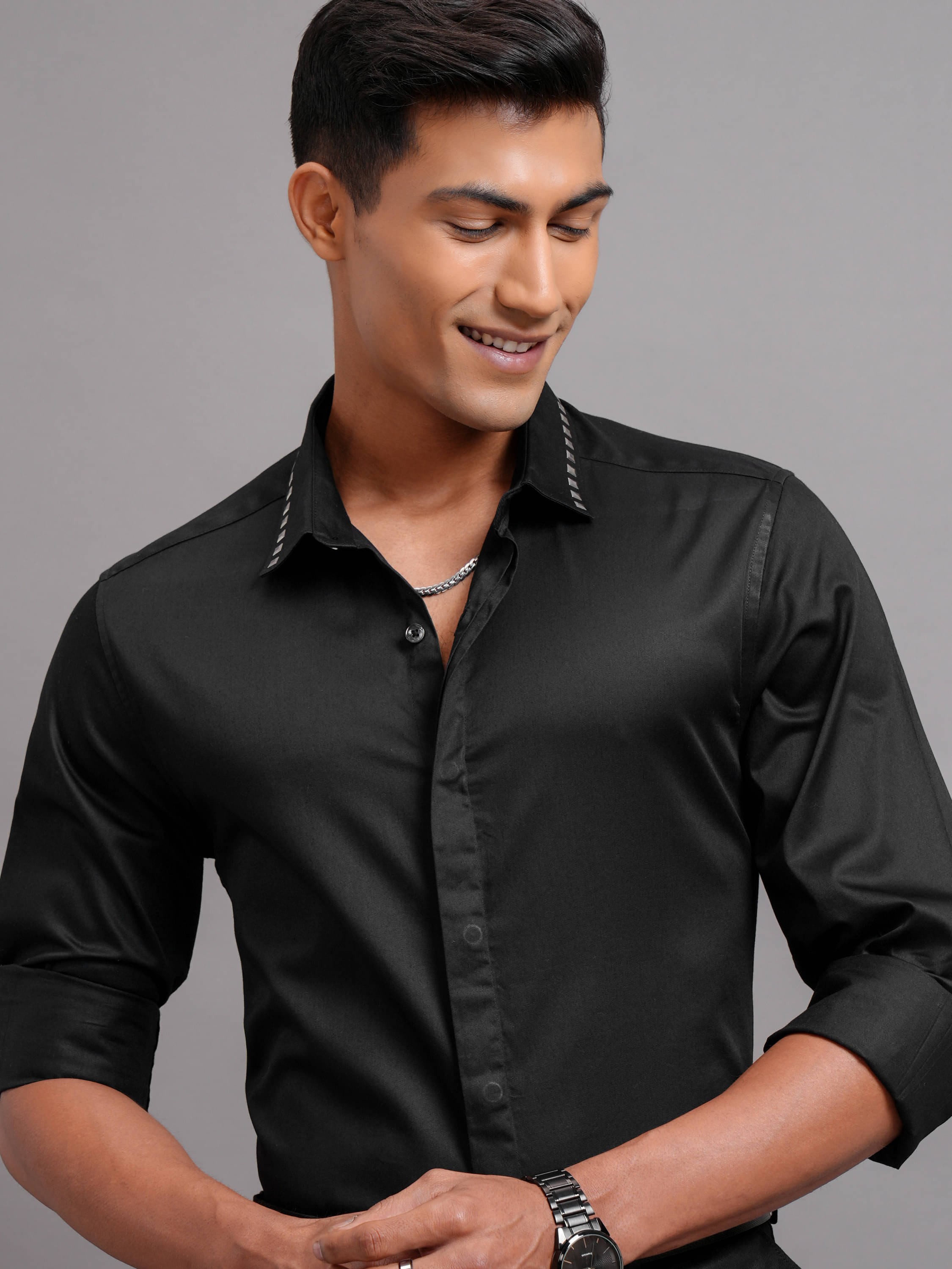 Highlander 100% Cotton Slim Fit Solids Full Sleeves Men's Casual Shirt - Black ( Pack of 1 ) Highlander 100% Cotton Slim Fit Solids Full Sleeves Men's Casual Shirt - Black ( Pack of 1 )