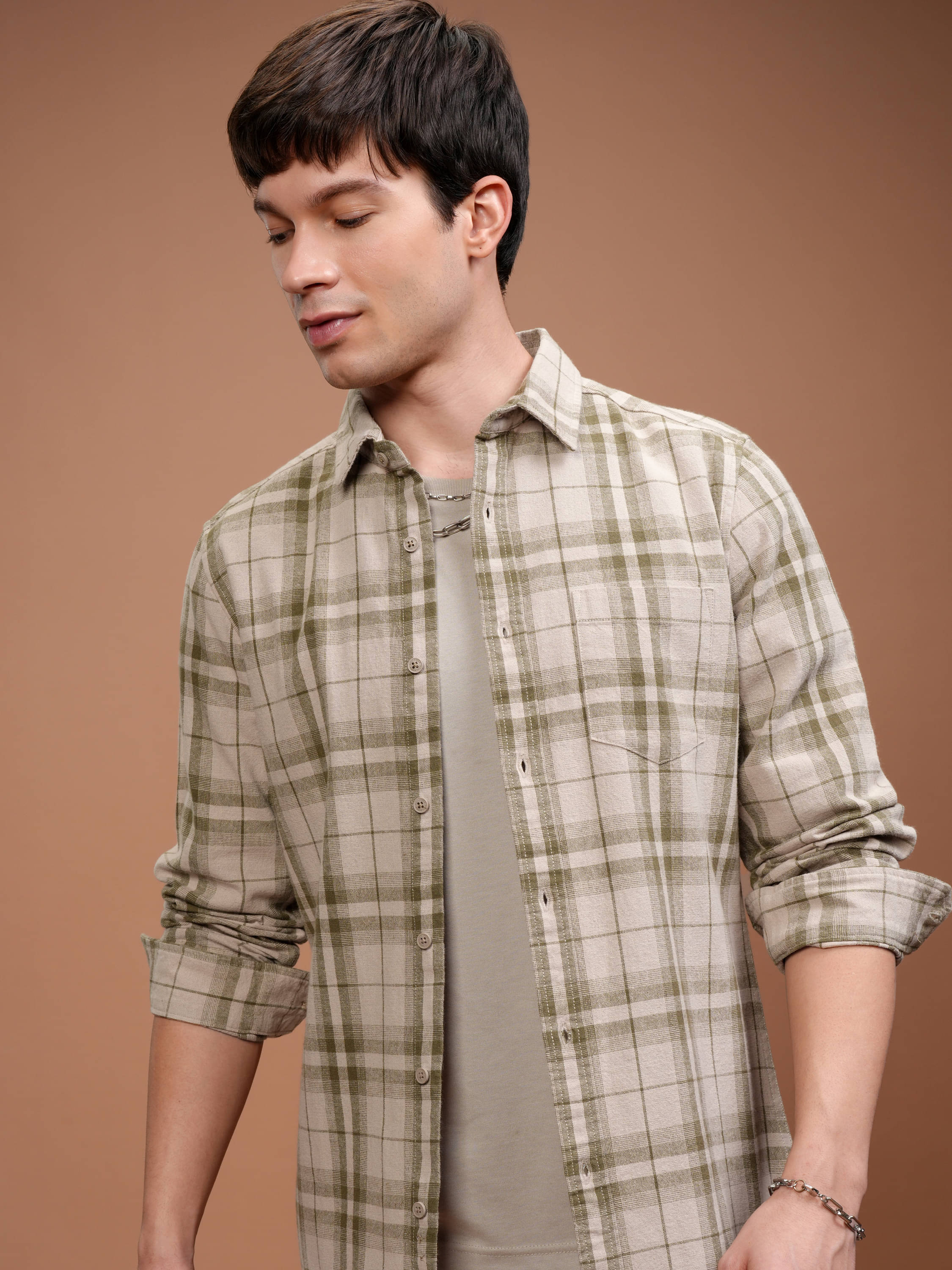 Highlander 100% Cotton Slim Fit Checks Full Sleeves Men's Casual Shirt - Beige ( Pack of 1 ) Highlander 100% Cotton Slim Fit Checks Full Sleeves Men's Casual Shirt - Beige ( Pack of 1 )
