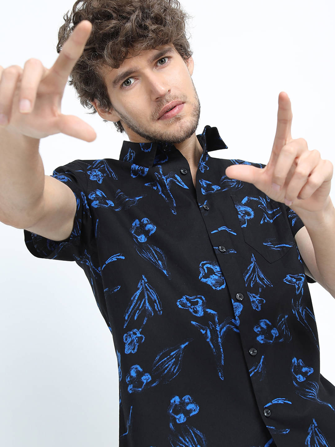 Highlander 100% Cotton Slim Fit Printed Half Sleeves Men's Casual Shirt - Multicolor ( Pack of 1 )     			Highlander 100% Cotton Slim Fit Printed Half Sleeves Men's Casual Shirt - Multicolor ( Pack of 1 )