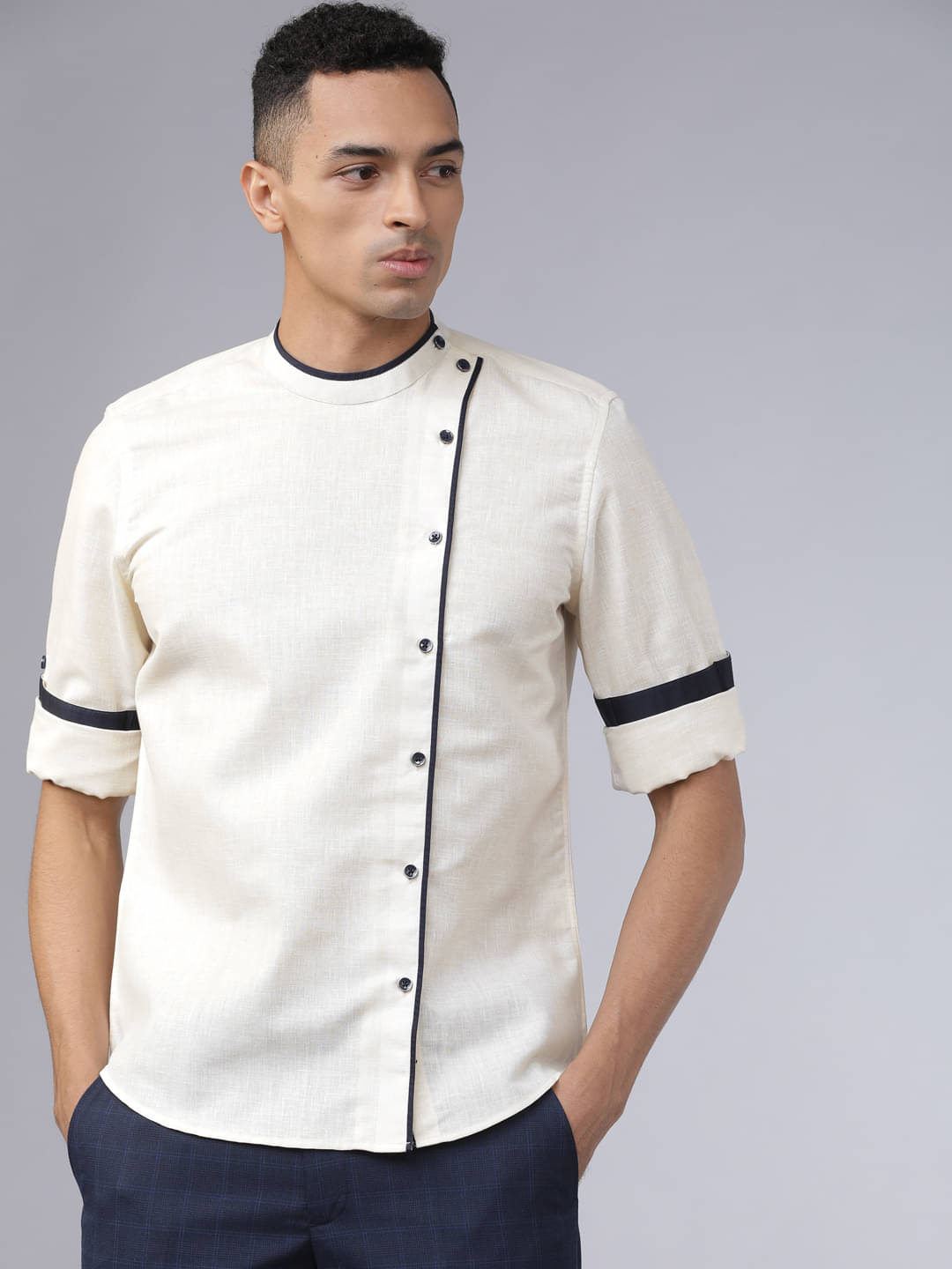     			Highlander 100% Cotton Slim Fit Solids Full Sleeves Men's Casual Shirt - Beige ( Pack of 1 )