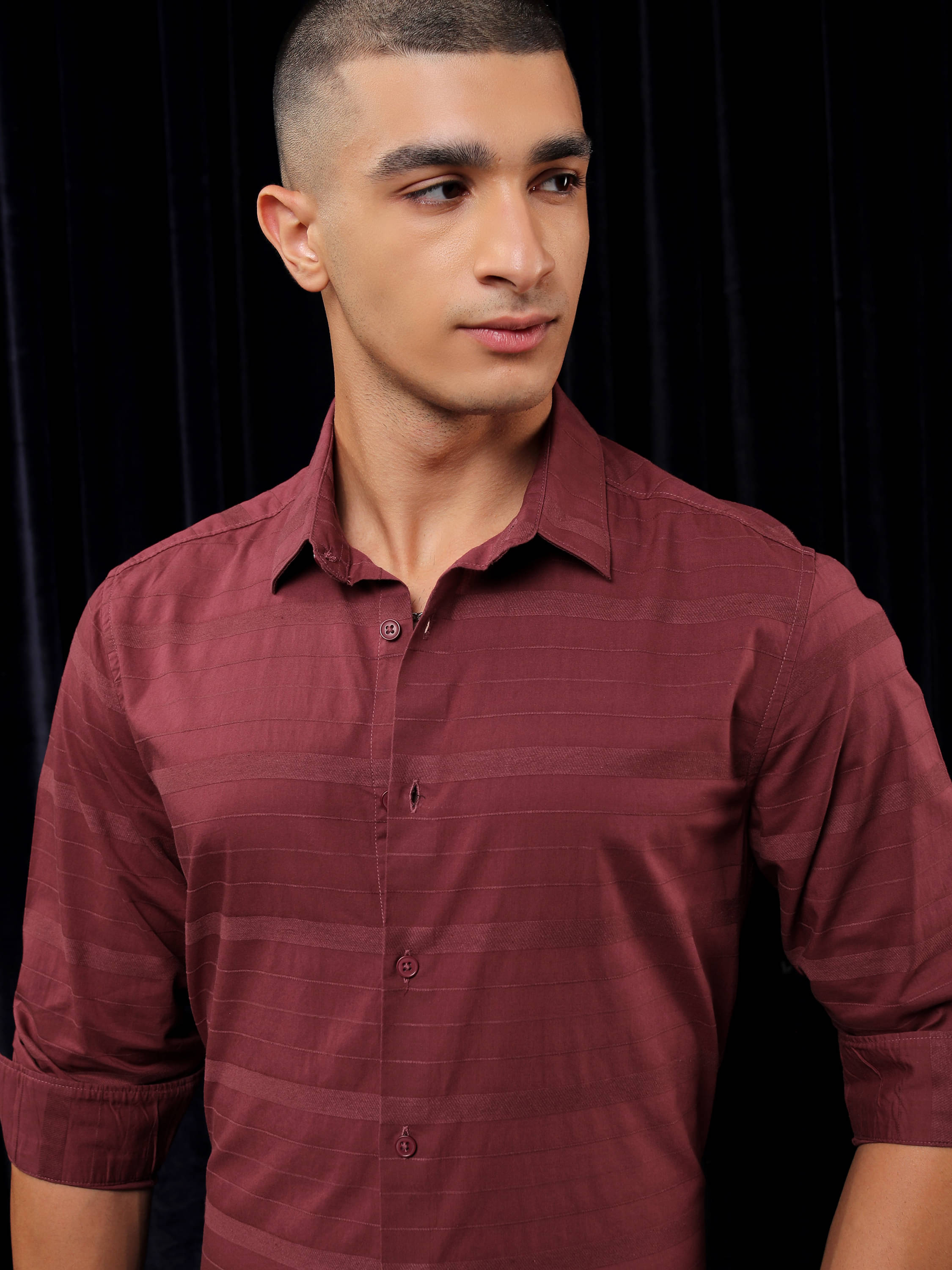     			Highlander 100% Cotton Slim Fit Striped Full Sleeves Men's Casual Shirt - Maroon ( Pack of 1 )