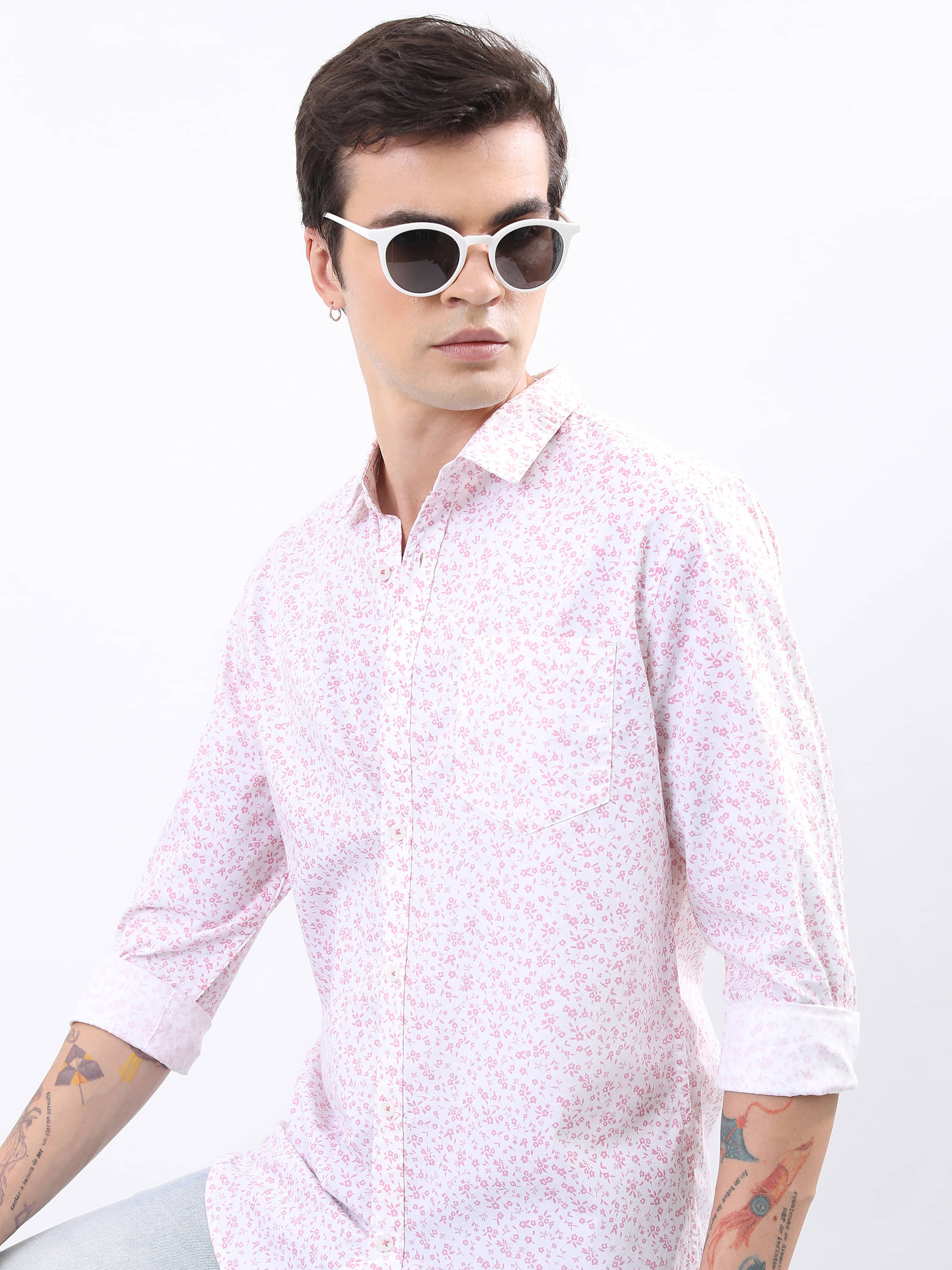 Highlander 100% Cotton Slim Fit Printed Full Sleeves Men's Casual Shirt - Multicolor ( Pack of 1 )     			Highlander 100% Cotton Slim Fit Printed Full Sleeves Men's Casual Shirt - Multicolor ( Pack of 1 )