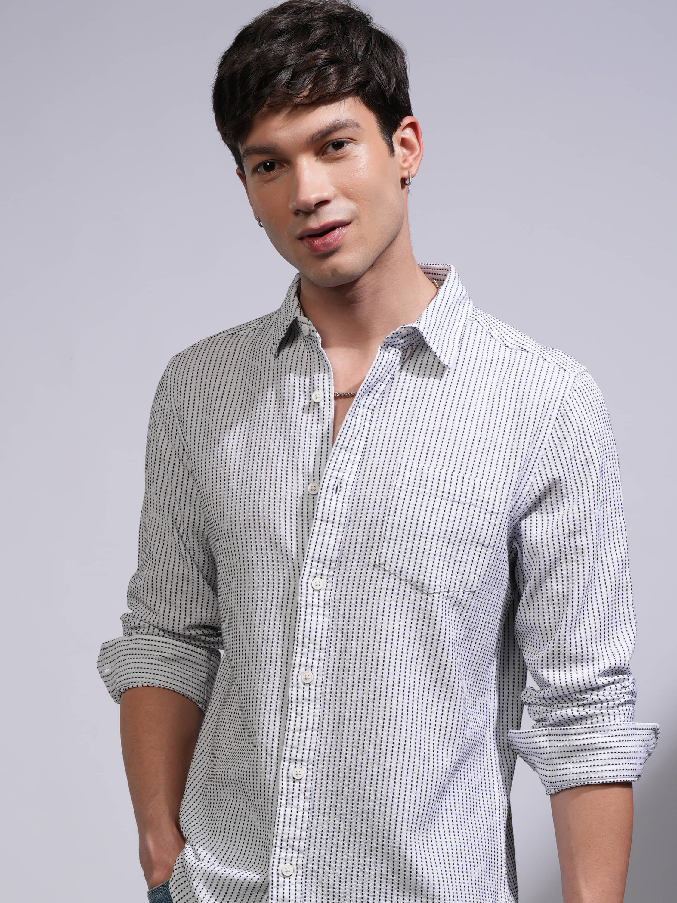     			Highlander 100% Cotton Slim Fit Striped Full Sleeves Men's Casual Shirt - White ( Pack of 1 )