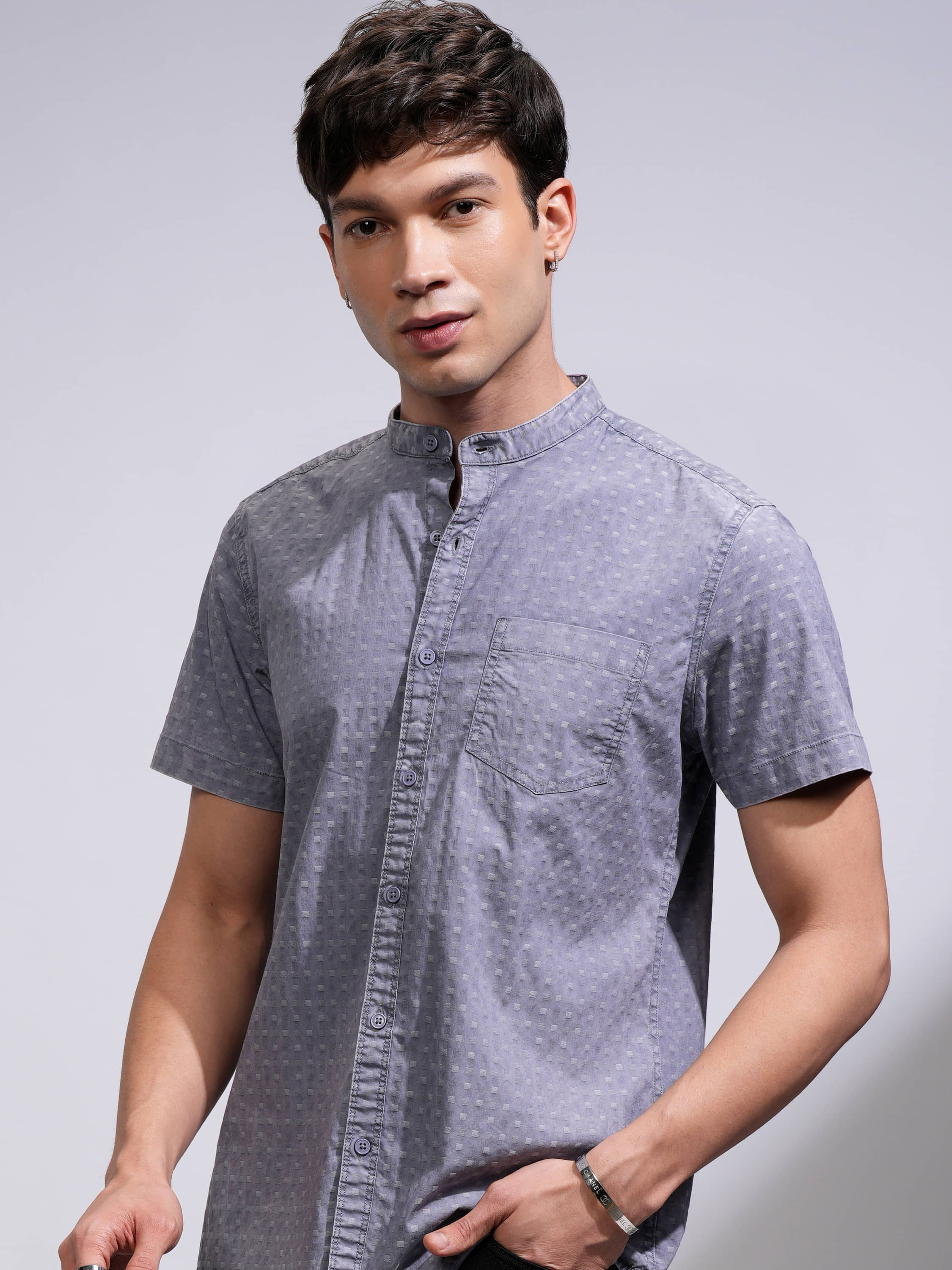     			Highlander 100% Cotton Slim Fit Self Design Half Sleeves Men's Casual Shirt - Blue ( Pack of 1 )