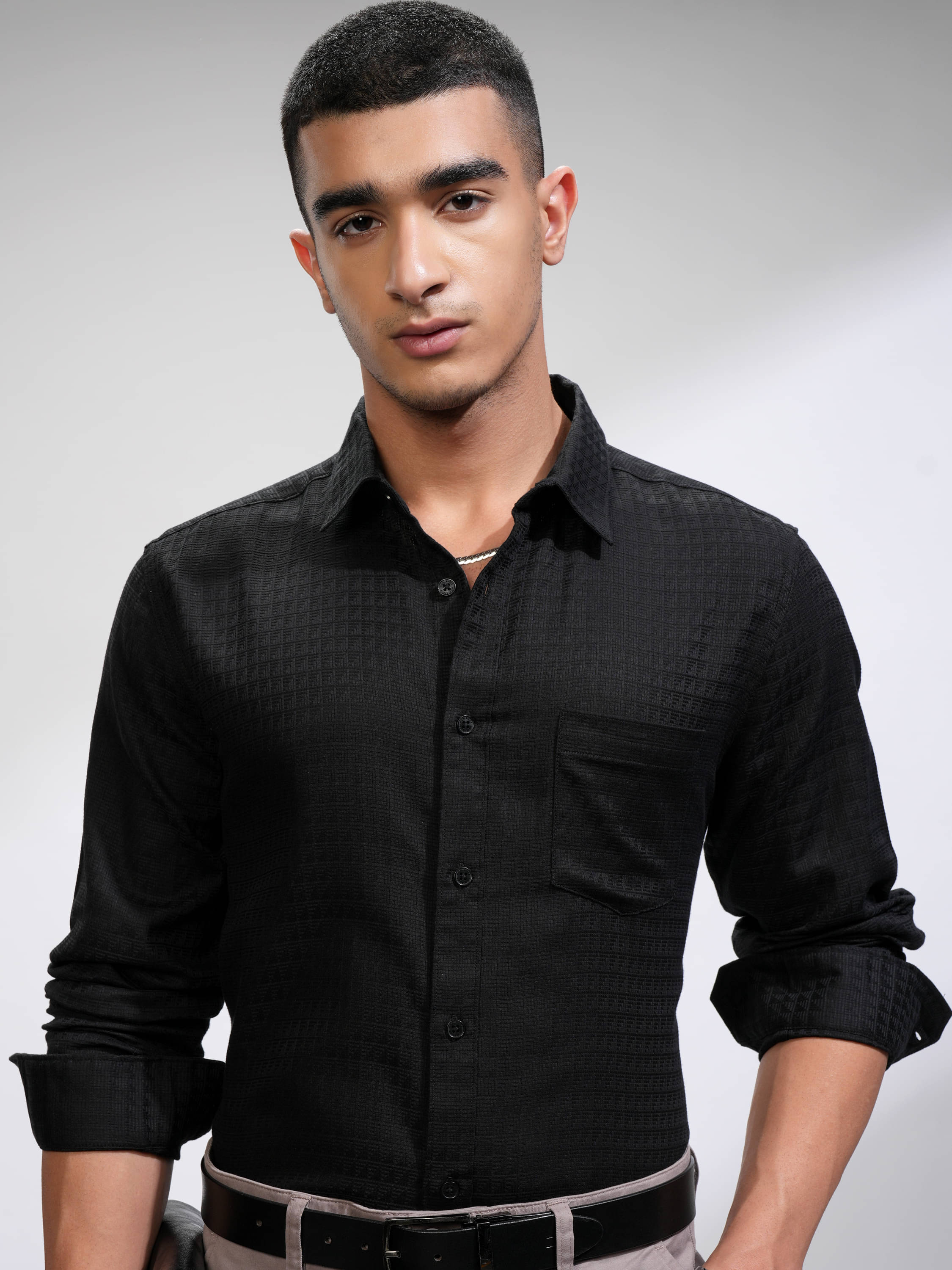     			Highlander 100% Cotton Slim Fit Self Design Full Sleeves Men's Casual Shirt - Black ( Pack of 1 )