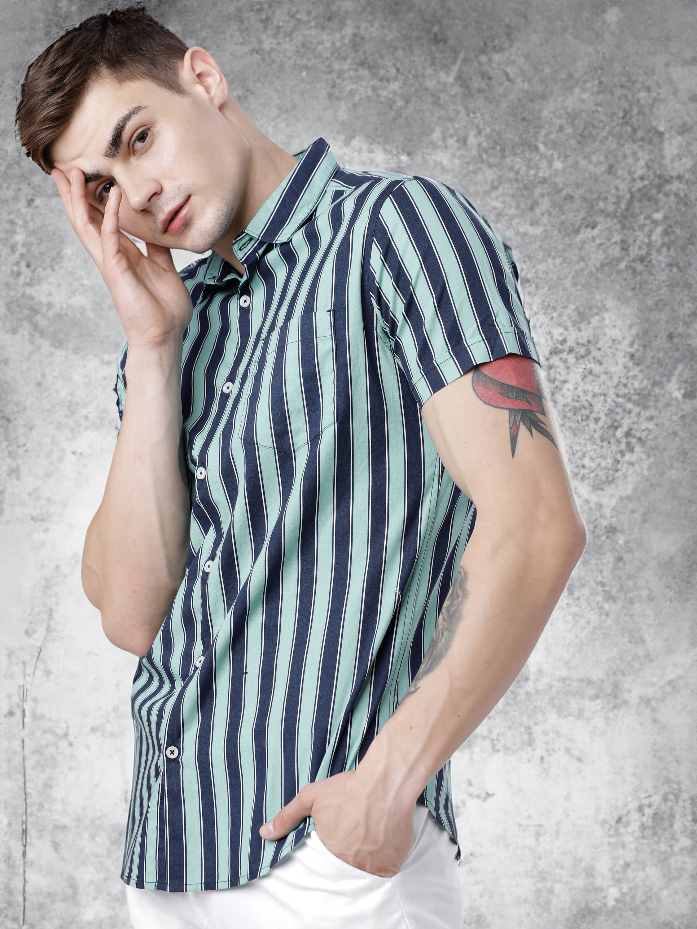     			Highlander 100% Cotton Slim Fit Printed Half Sleeves Men's Casual Shirt - Multicolor ( Pack of 1 )