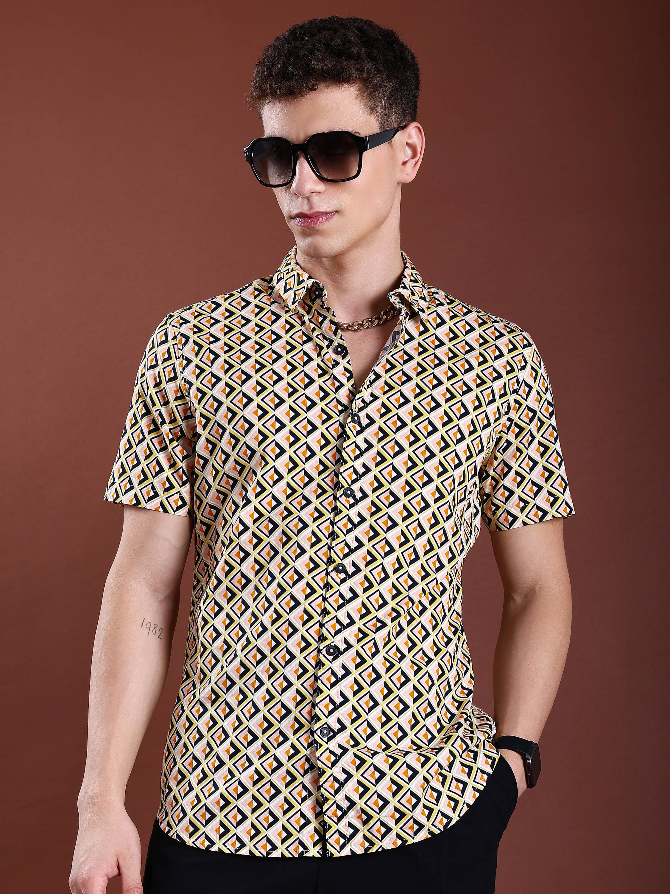     			Highlander 100% Cotton Slim Fit Printed Half Sleeves Men's Casual Shirt - Peach ( Pack of 1 )