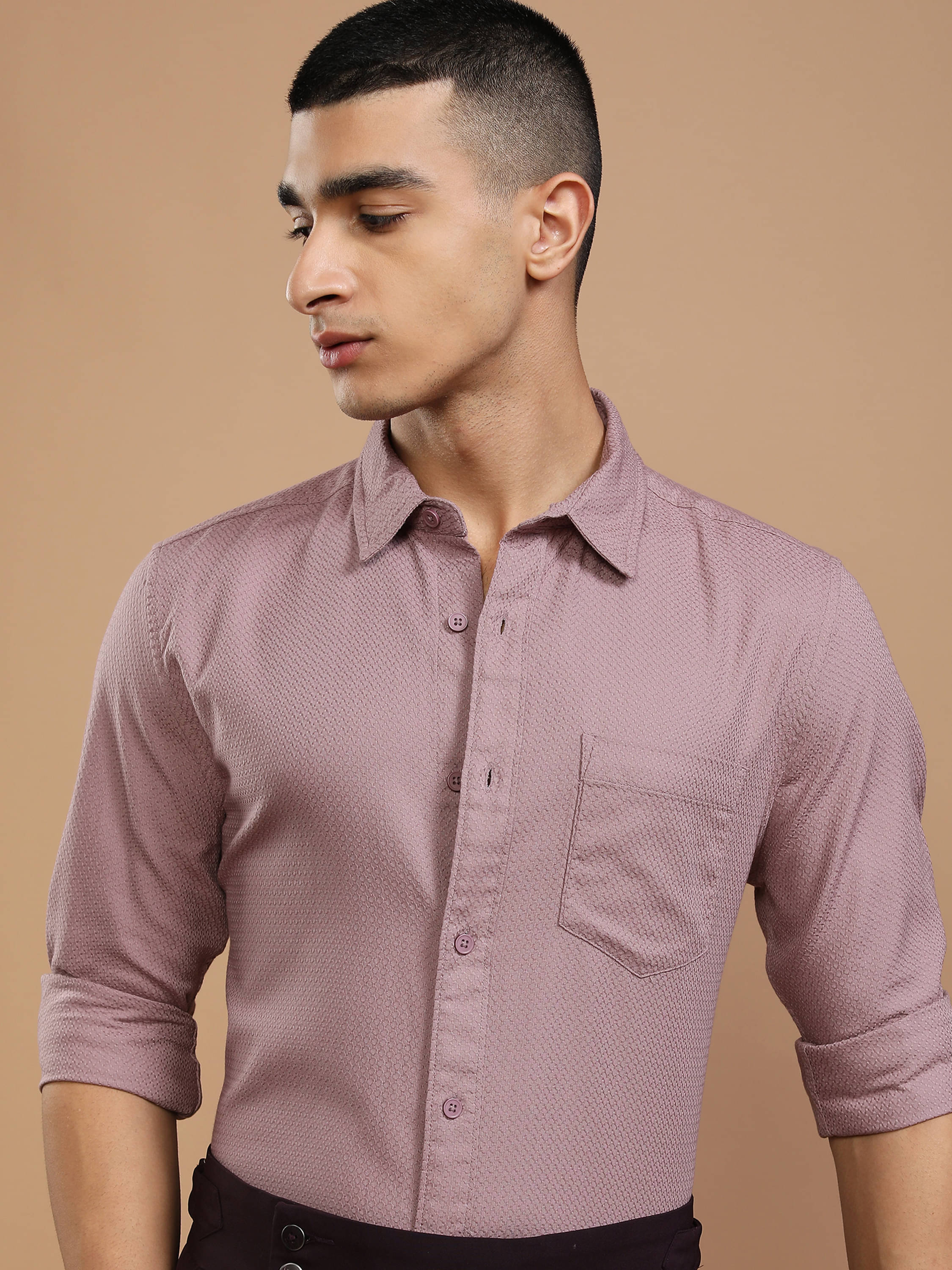     			Highlander 100% Cotton Slim Fit Self Design Full Sleeves Men's Casual Shirt - Pink ( Pack of 1 )