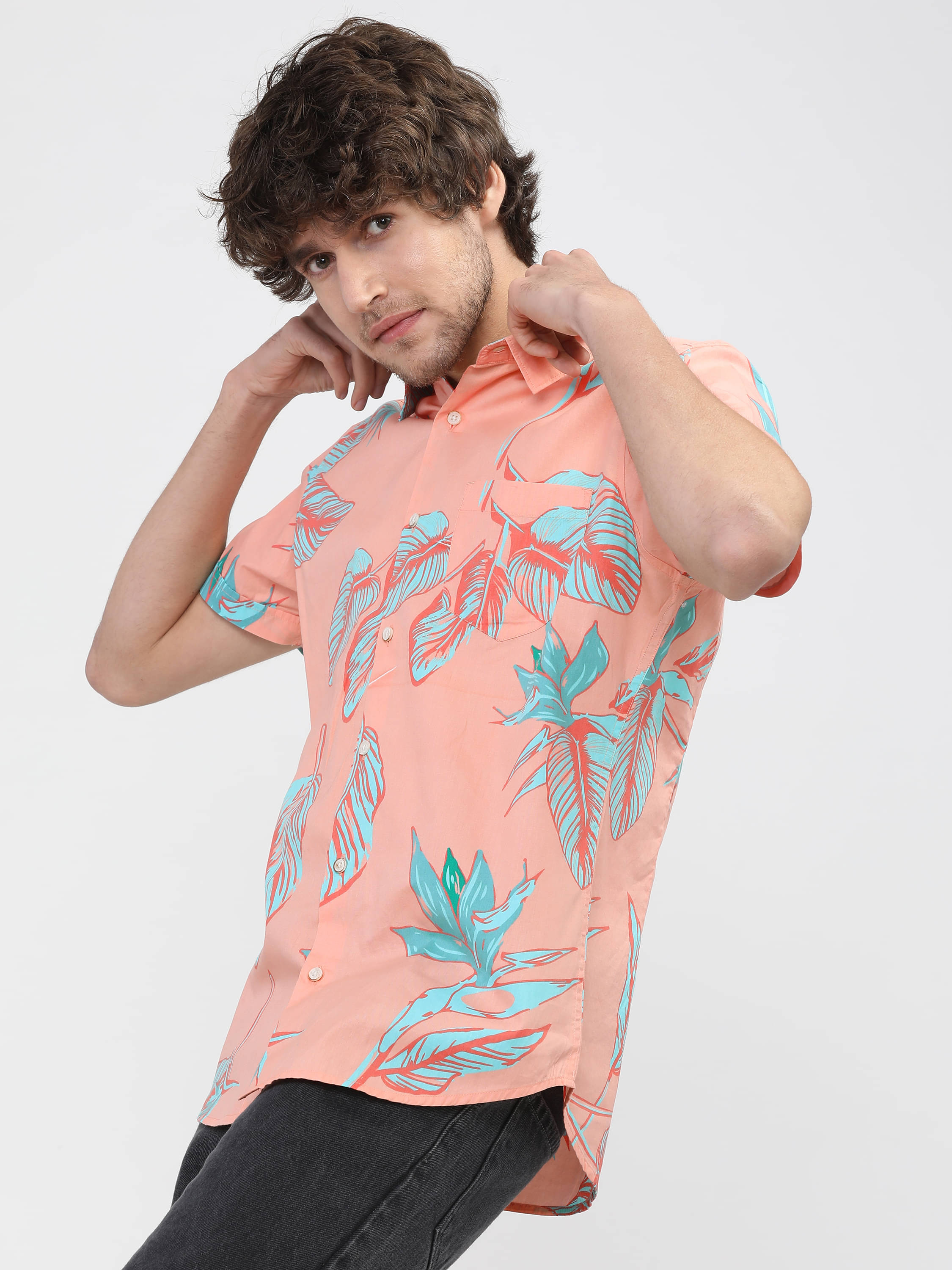     			Highlander 100% Cotton Slim Fit Printed Half Sleeves Men's Casual Shirt - Multicolor ( Pack of 1 )