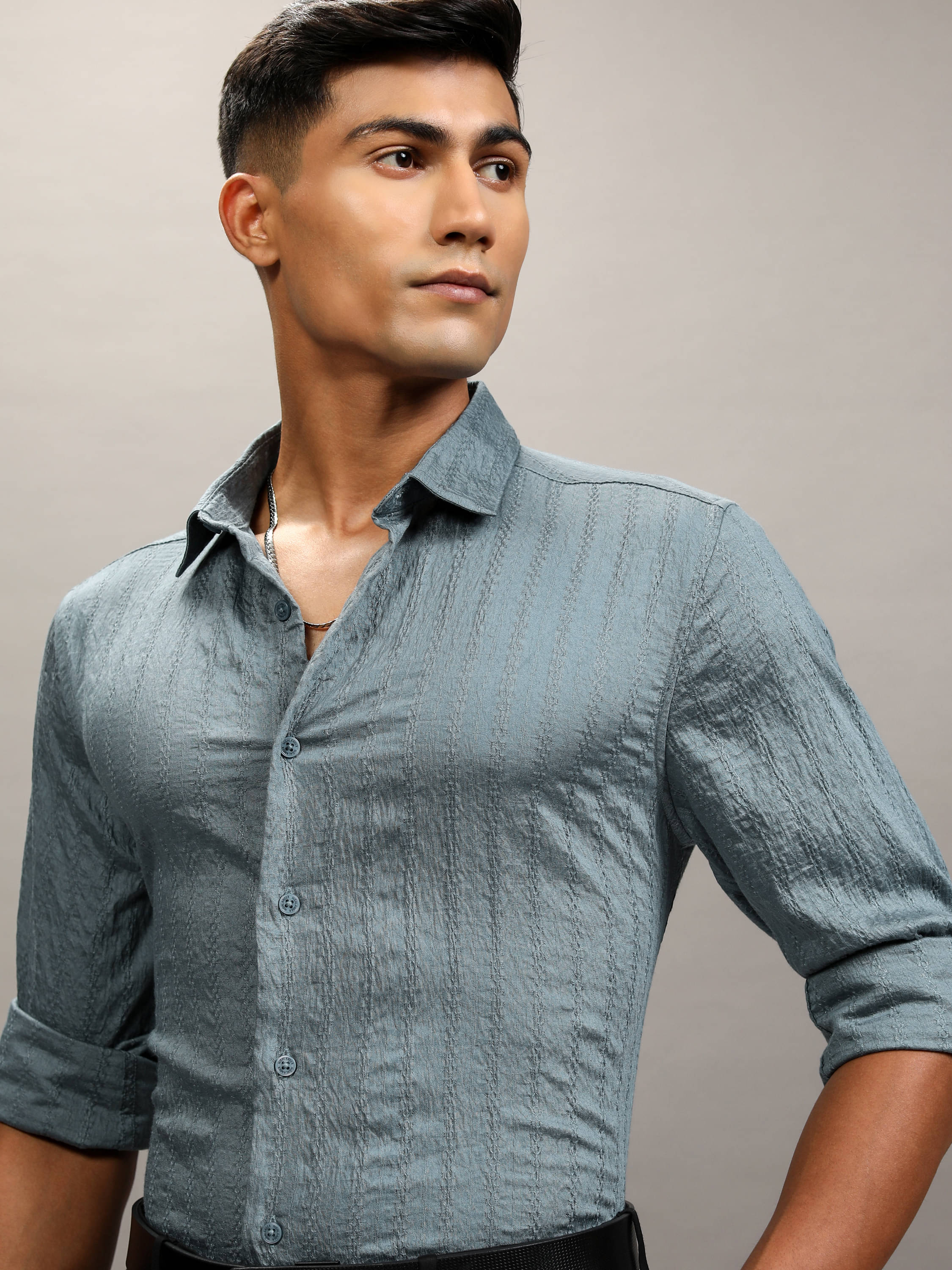     			Highlander 100% Cotton Slim Fit Self Design Full Sleeves Men's Casual Shirt - Blue ( Pack of 1 )