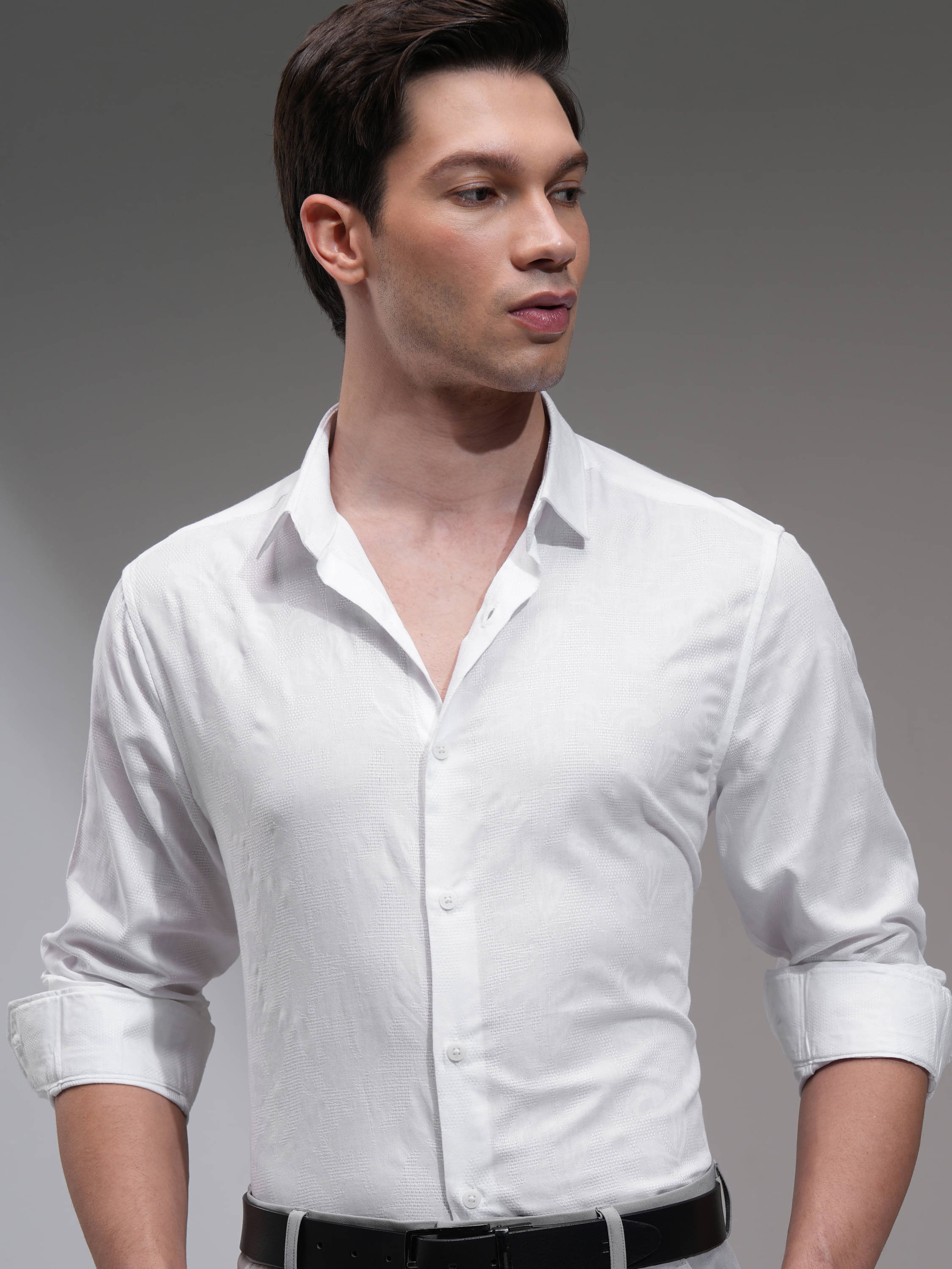     			Highlander 100% Cotton Slim Fit Self Design Full Sleeves Men's Casual Shirt - White ( Pack of 1 )