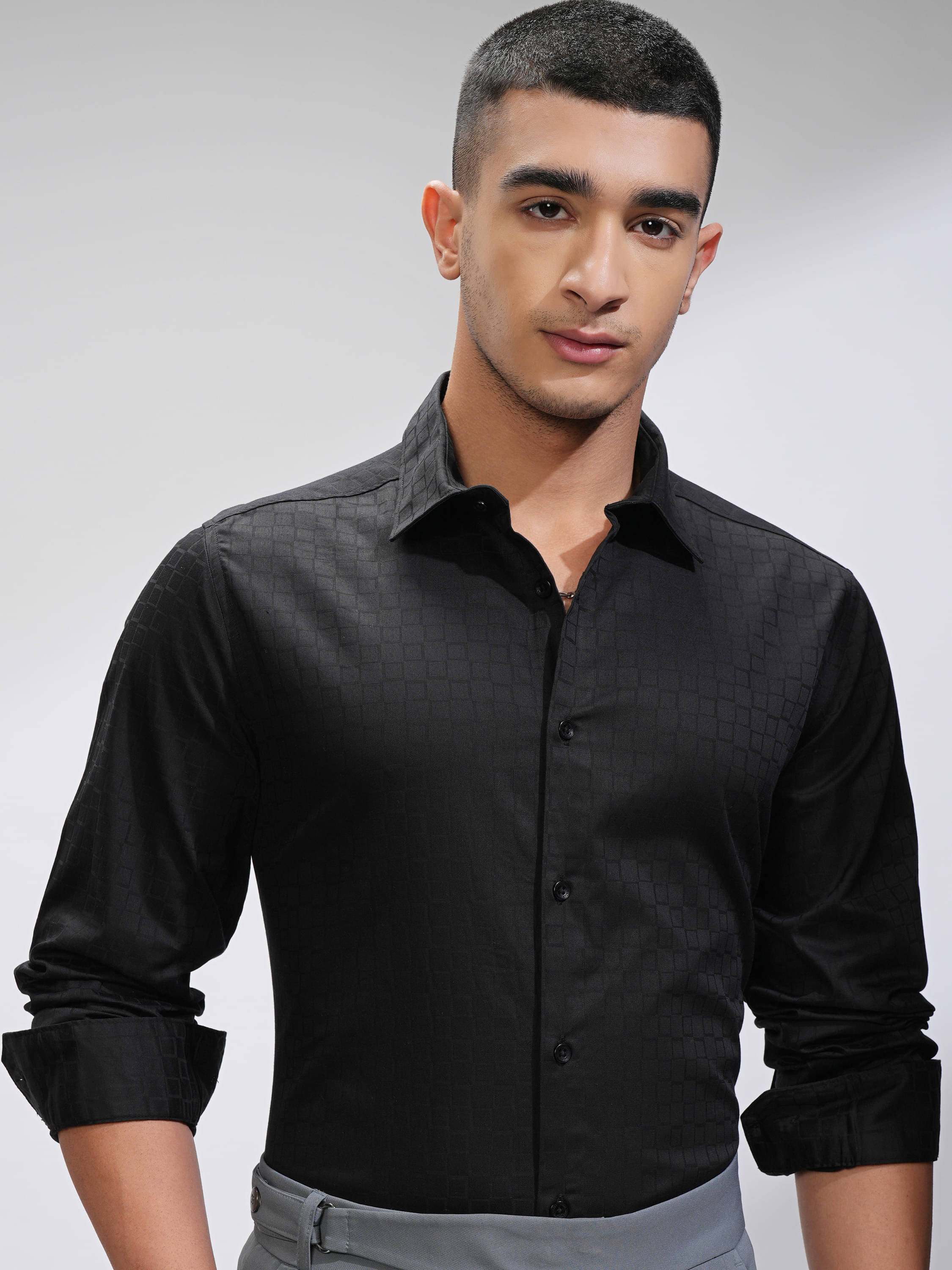     			Highlander 100% Cotton Slim Fit Self Design Full Sleeves Men's Casual Shirt - Black ( Pack of 1 )
