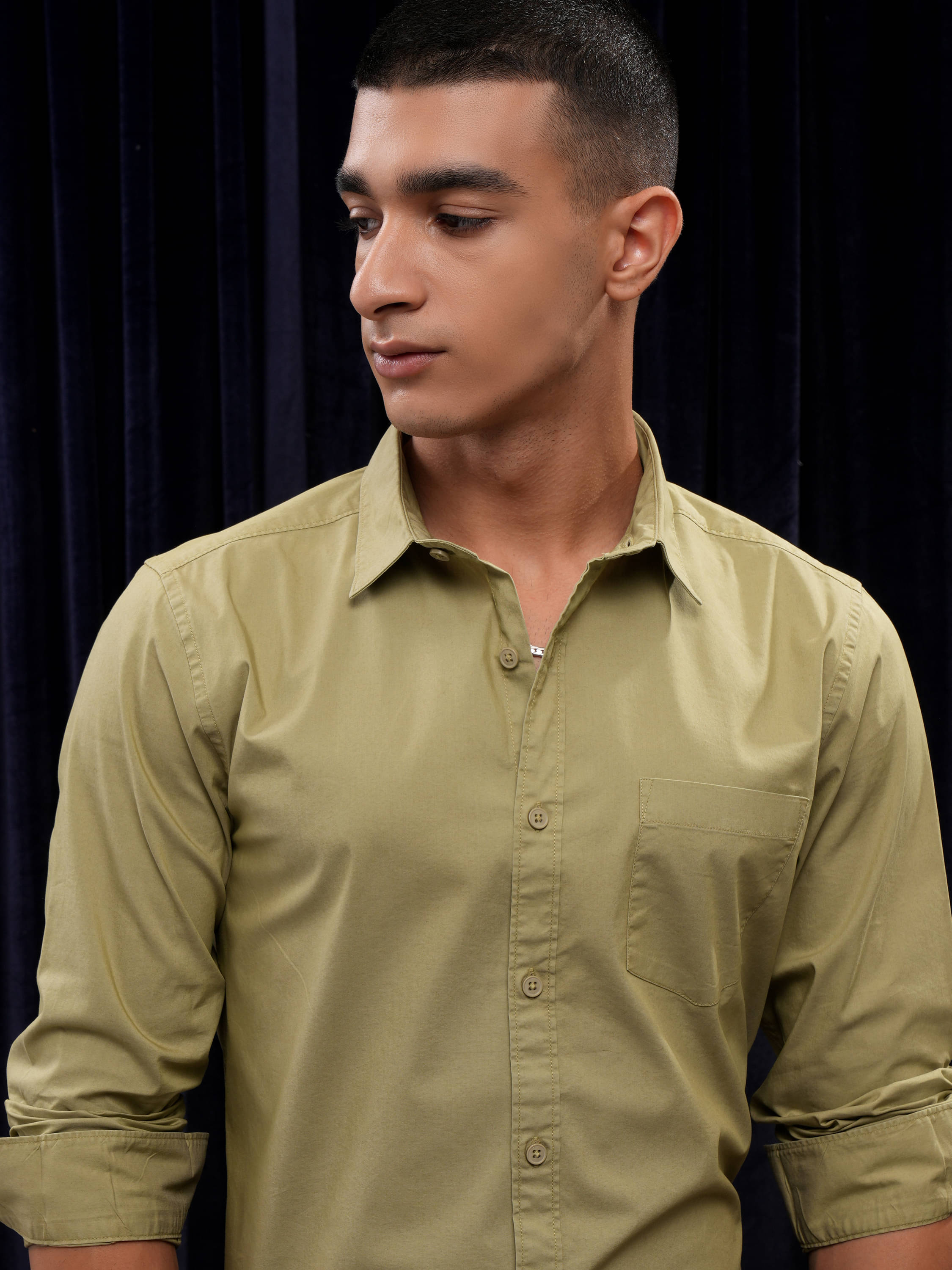     			Highlander Cotton Blend Regular Fit Solids Full Sleeves Men's Casual Shirt - Khaki ( Pack of 1 )