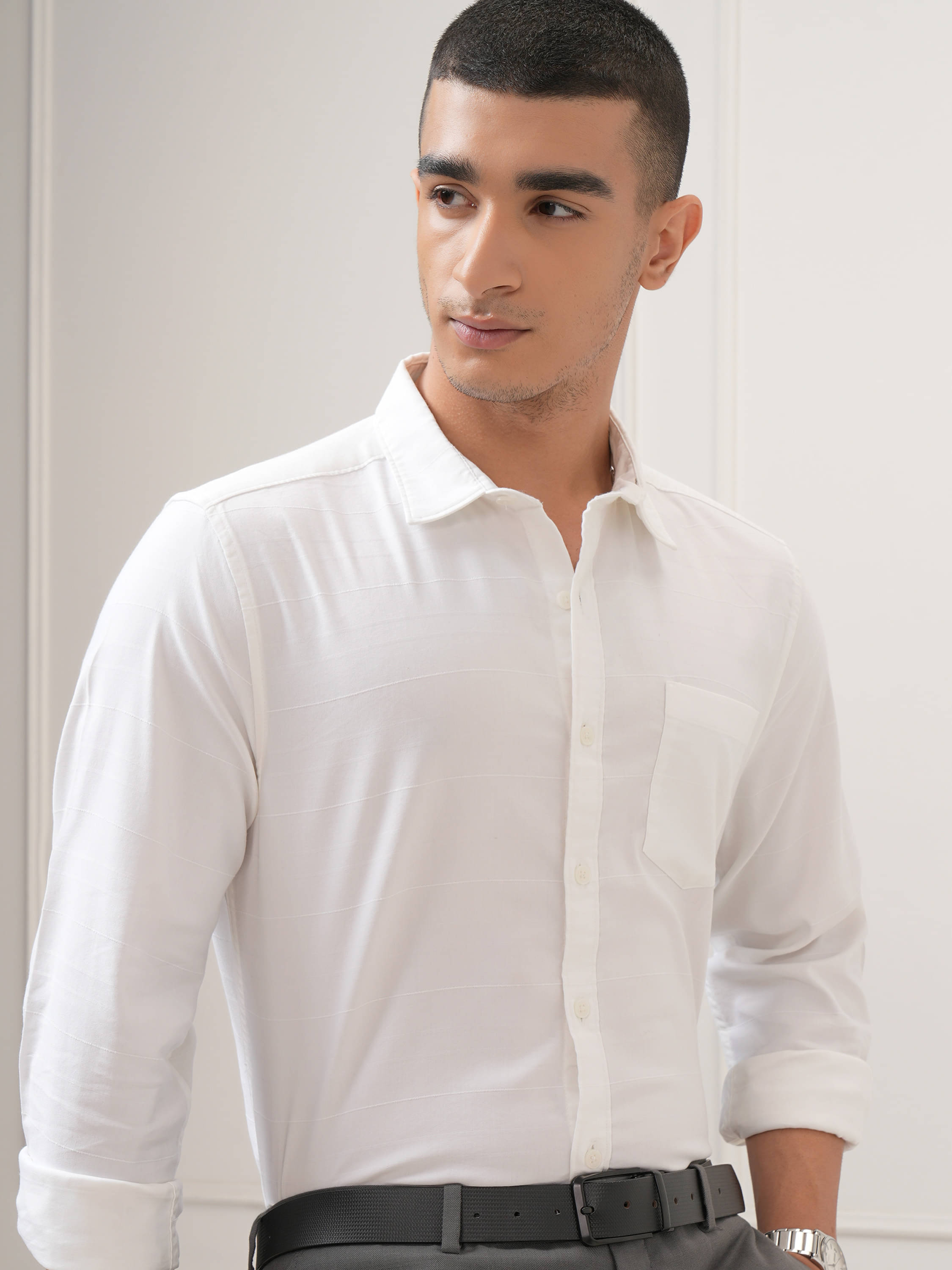 Highlander Cotton Blend Regular Fit Solids Full Sleeves Men's Casual Shirt - White ( Pack of 1 )     			Highlander Cotton Blend Regular Fit Solids Full Sleeves Men's Casual Shirt - White ( Pack of 1 )