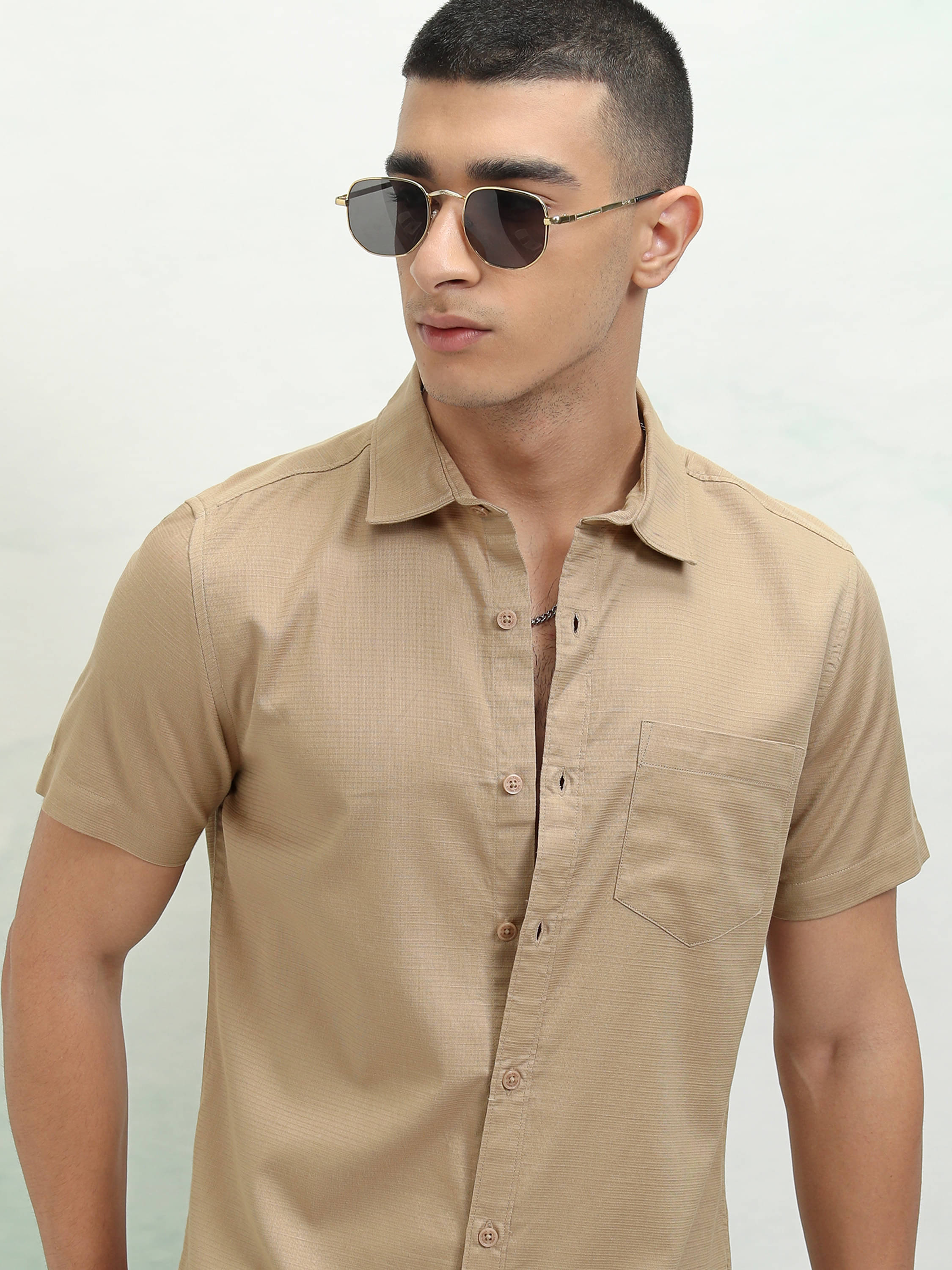    			Highlander Cotton Blend Regular Fit Solids Half Sleeves Men's Casual Shirt - Beige ( Pack of 1 )