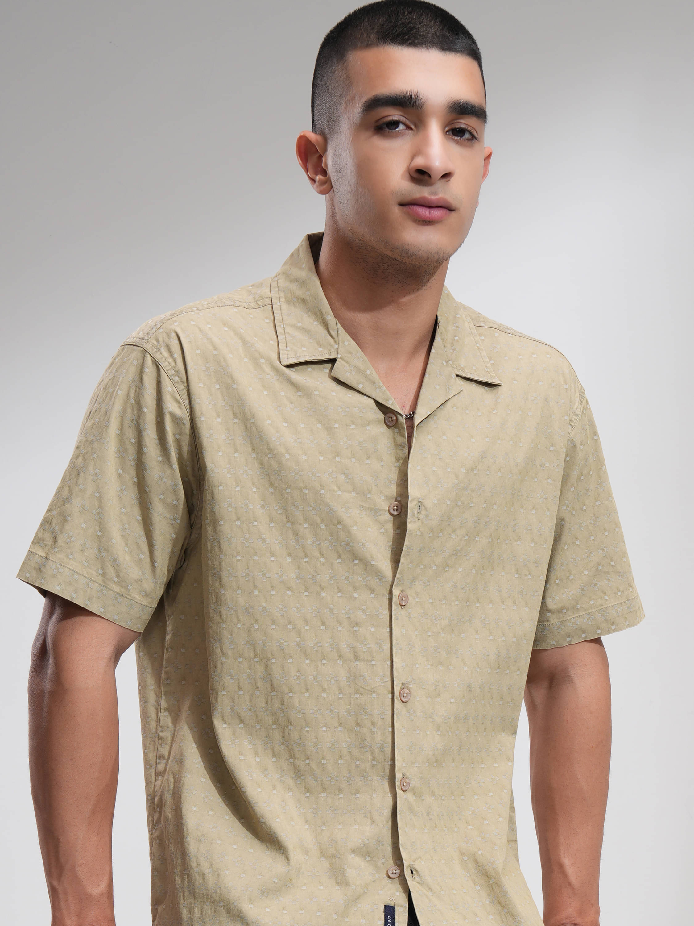     			Highlander Cotton Blend Relaxed Fit Self Design Half Sleeves Men's Casual Shirt - Khaki ( Pack of 1 )