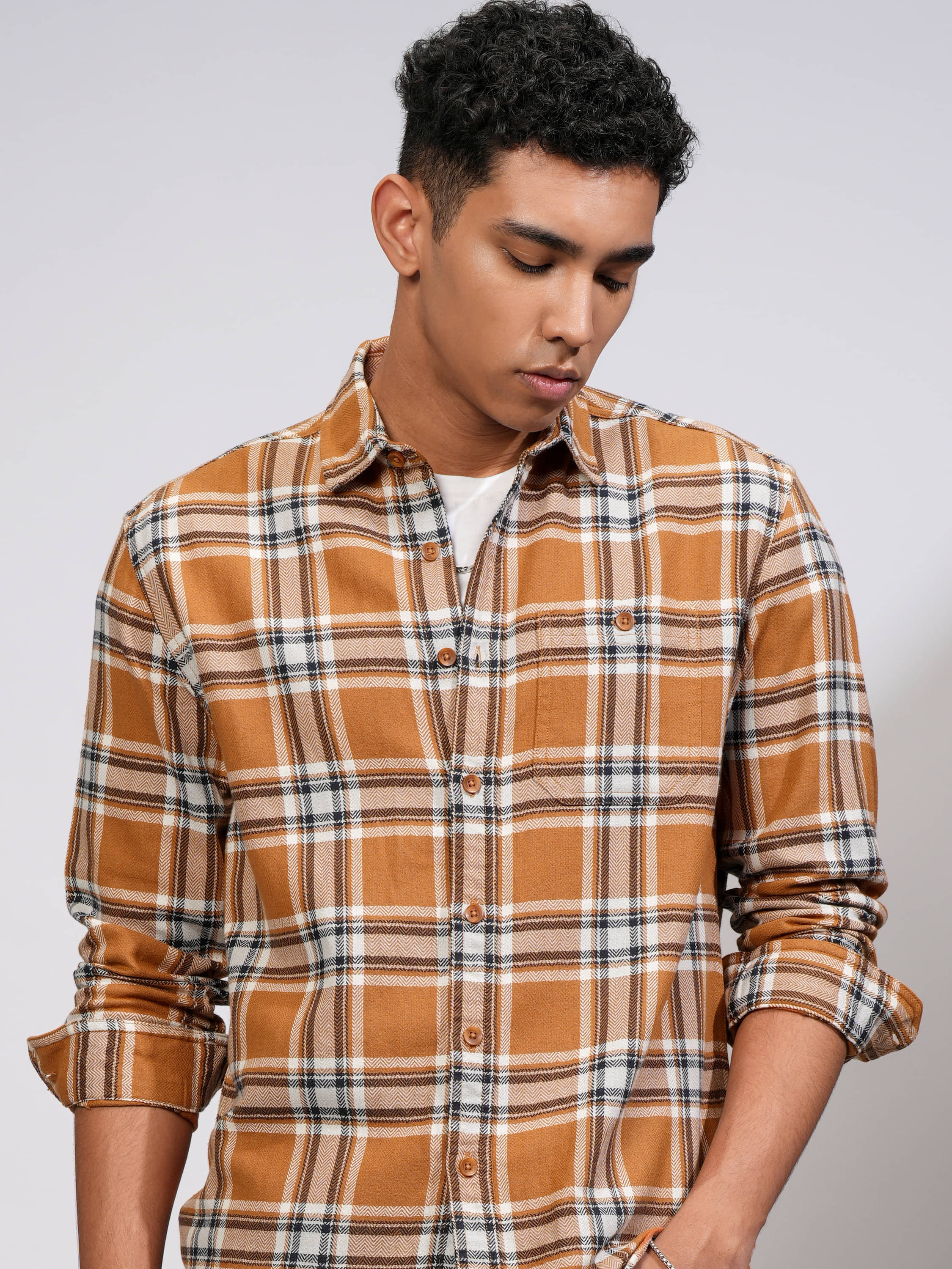     			Highlander Cotton Blend Relaxed Fit Checks Full Sleeves Men's Casual Shirt - Orange ( Pack of 1 )