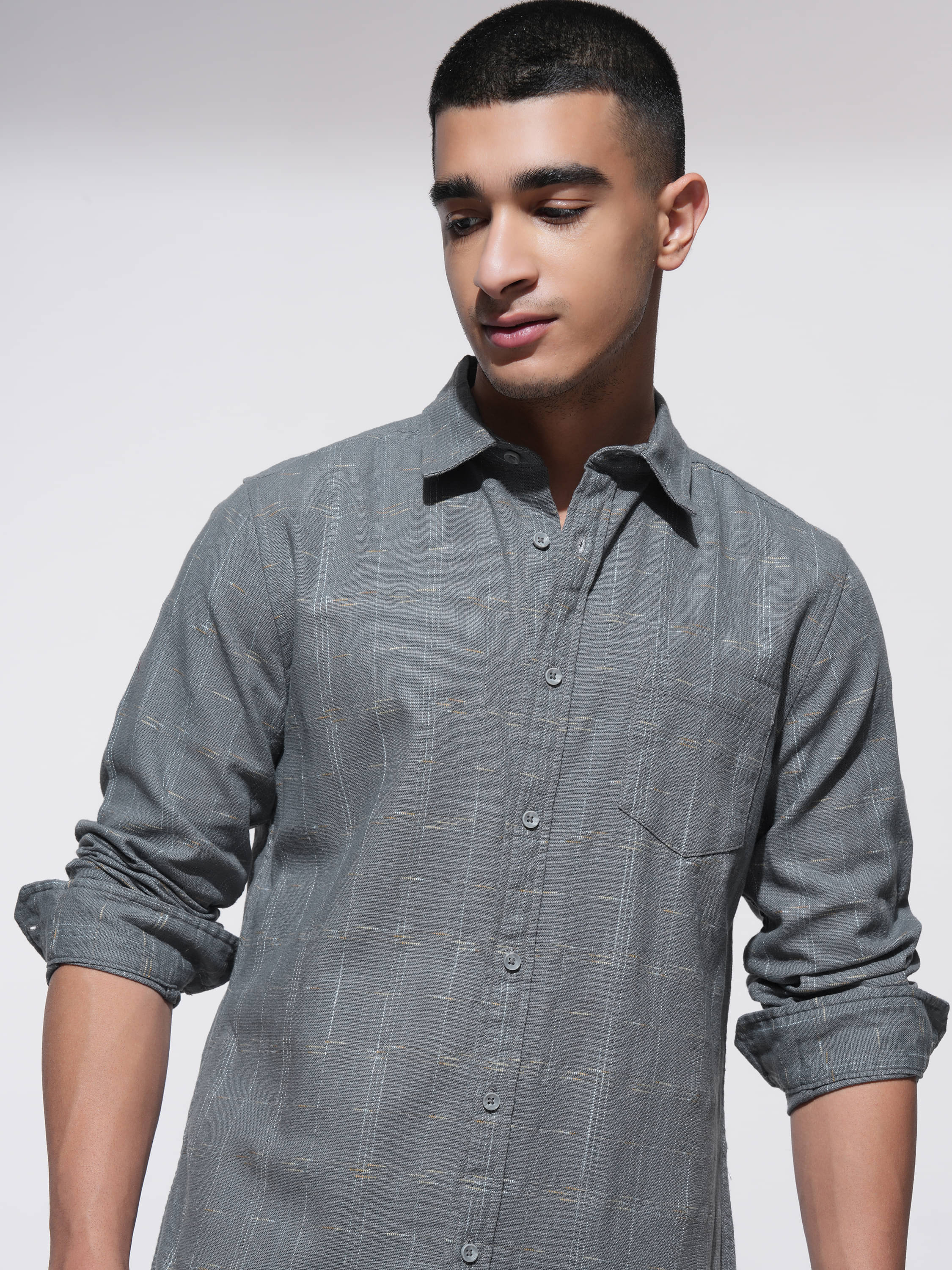     			Highlander Cotton Blend Slim Fit Checks Full Sleeves Men's Casual Shirt - Grey ( Pack of 1 )