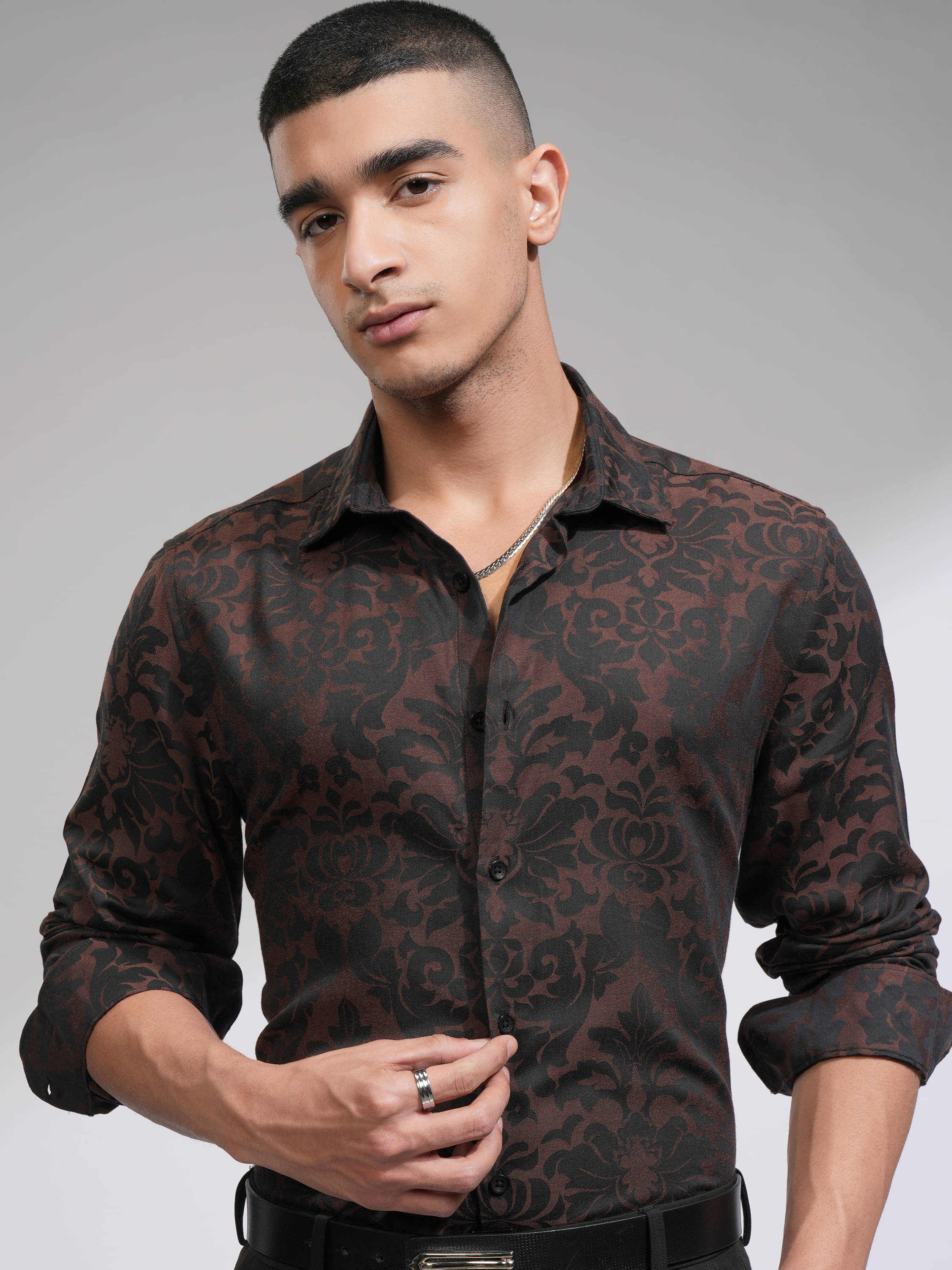 Highlander Cotton Blend Slim Fit Printed Full Sleeves Men's Casual Shirt - Multicolor ( Pack of 1 )     			Highlander Cotton Blend Slim Fit Printed Full Sleeves Men's Casual Shirt - Multicolor ( Pack of 1 )