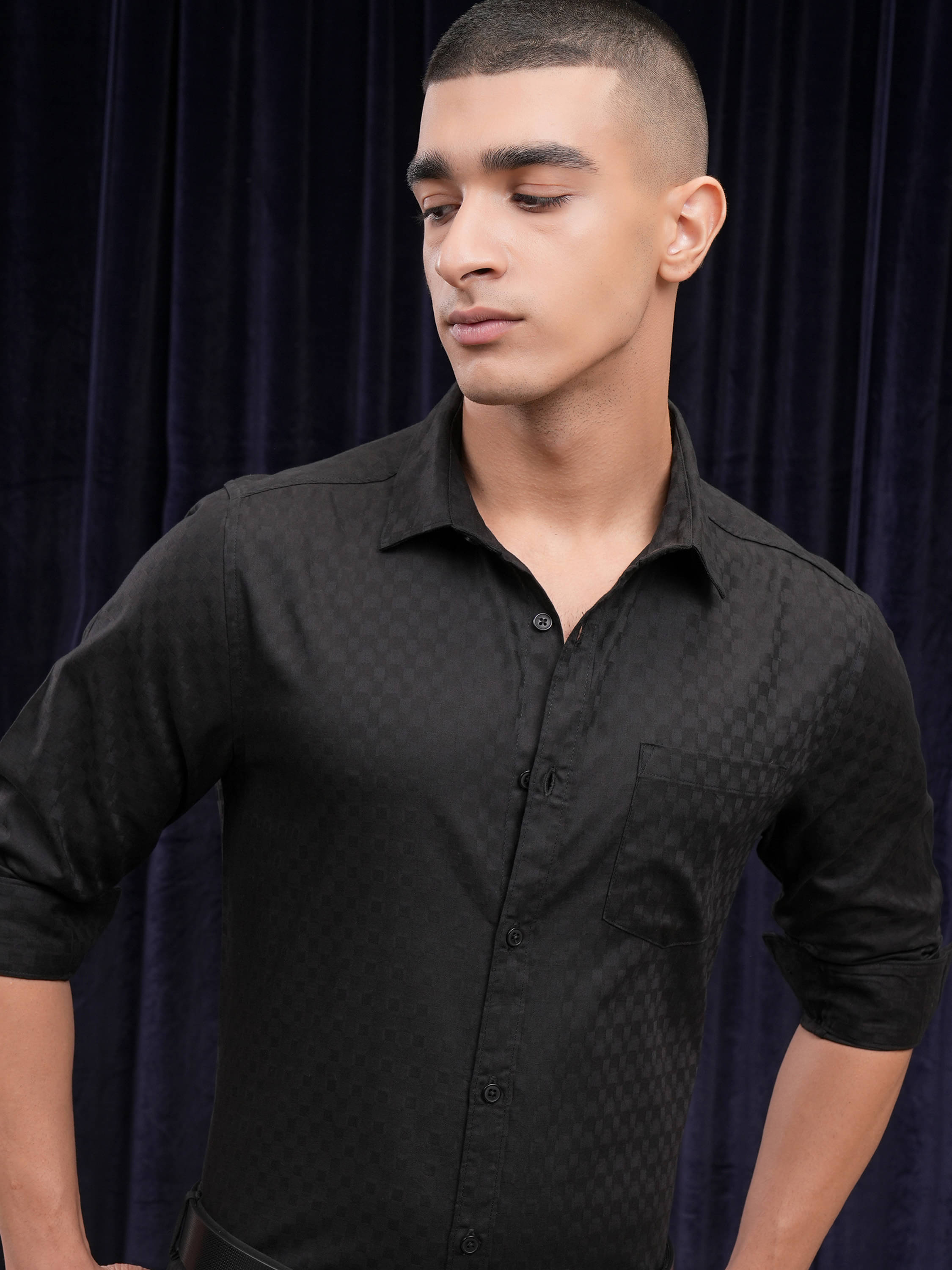     			Highlander Cotton Blend Slim Fit Striped Full Sleeves Men's Casual Shirt - Black ( Pack of 1 )