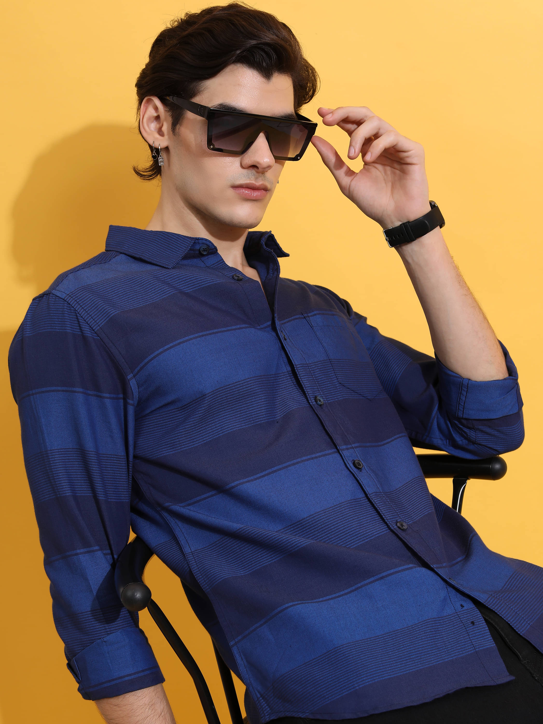     			Highlander Cotton Blend Slim Fit Striped Full Sleeves Men's Casual Shirt - Navy Blue ( Pack of 1 )
