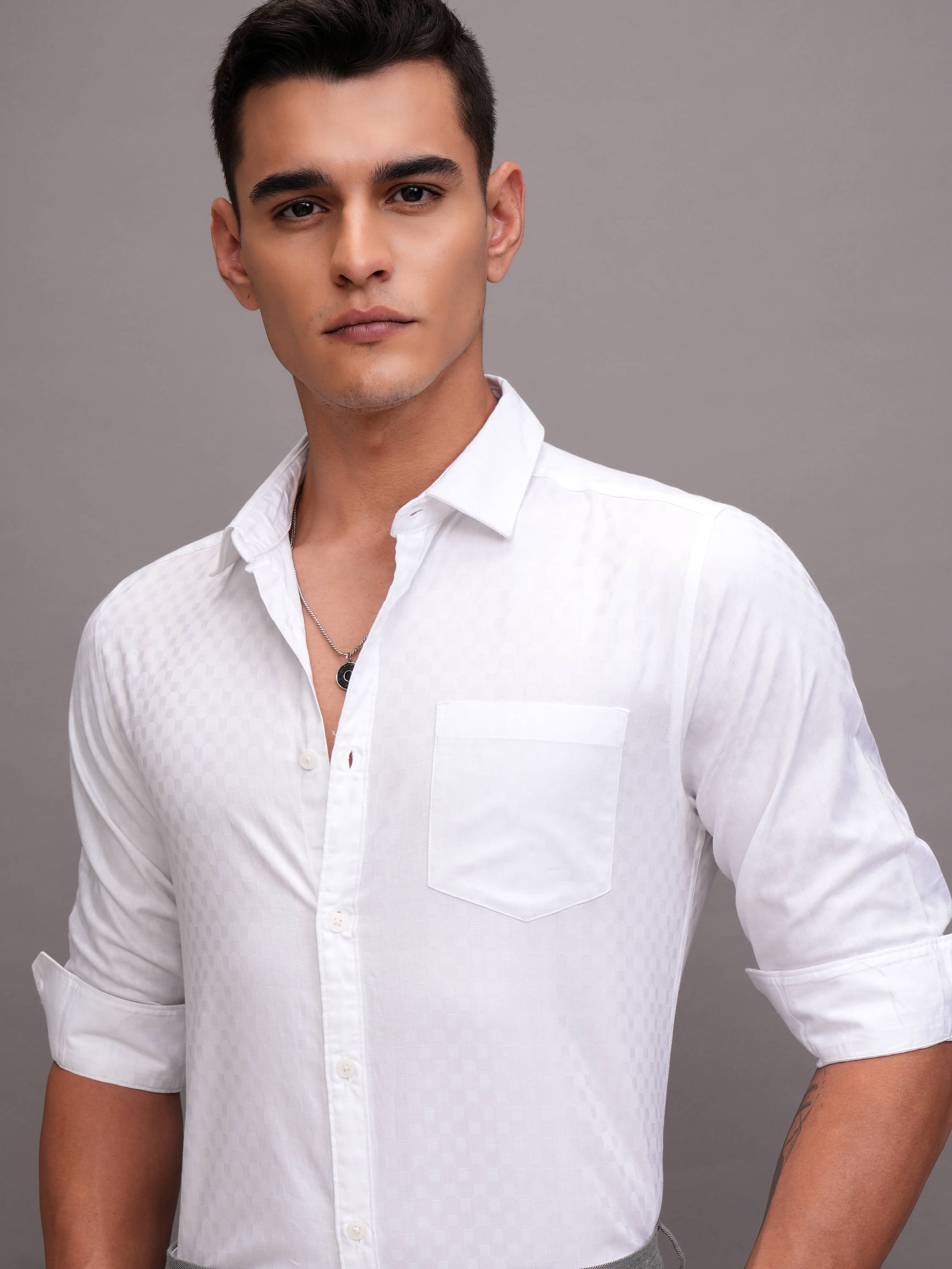     			Highlander Cotton Blend Slim Fit Self Design Full Sleeves Men's Casual Shirt - White ( Pack of 1 )