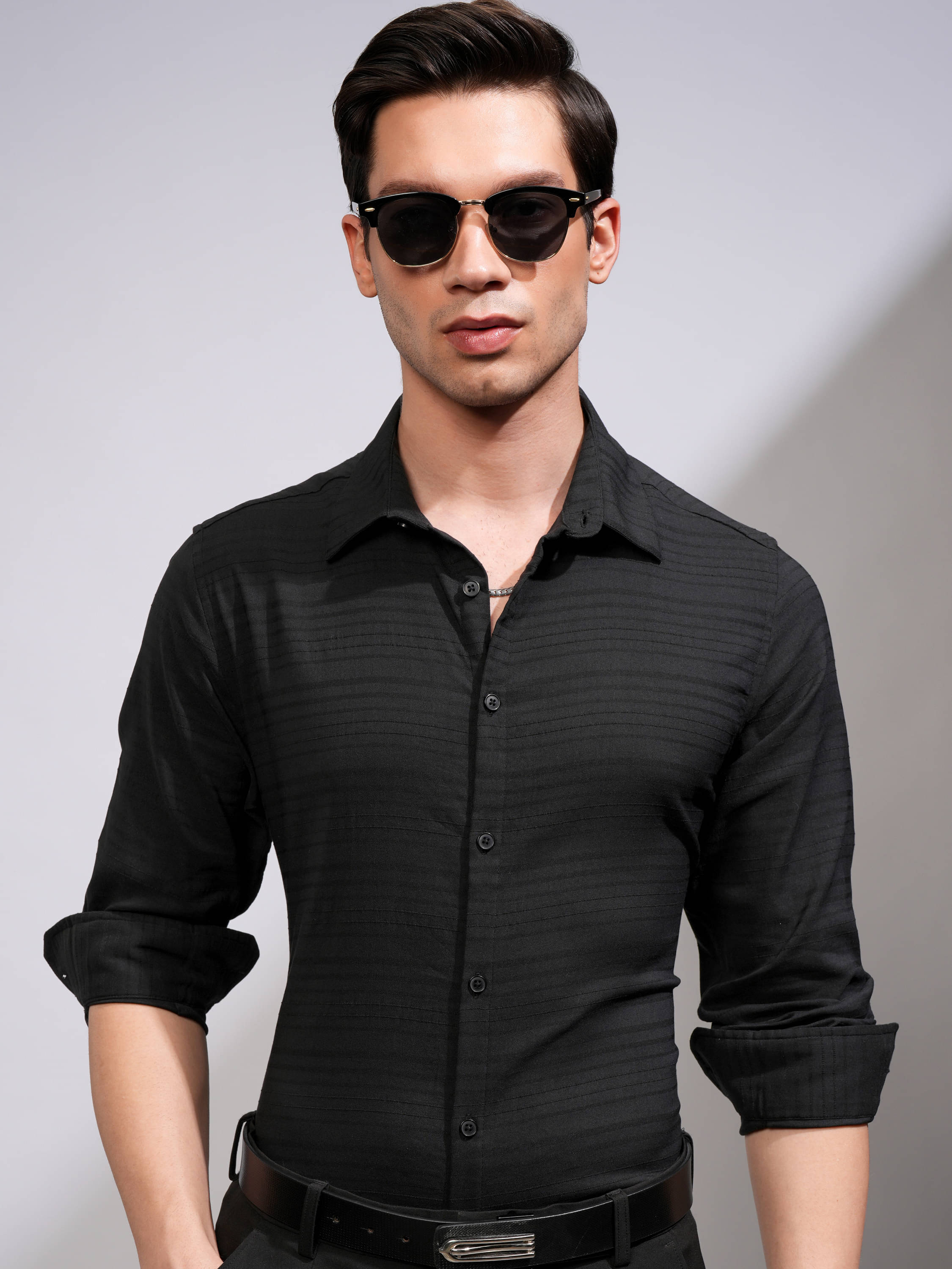 Highlander Cotton Blend Slim Fit Striped Full Sleeves Men's Casual Shirt - Black ( Pack of 1 )     			Highlander Cotton Blend Slim Fit Striped Full Sleeves Men's Casual Shirt - Black ( Pack of 1 )