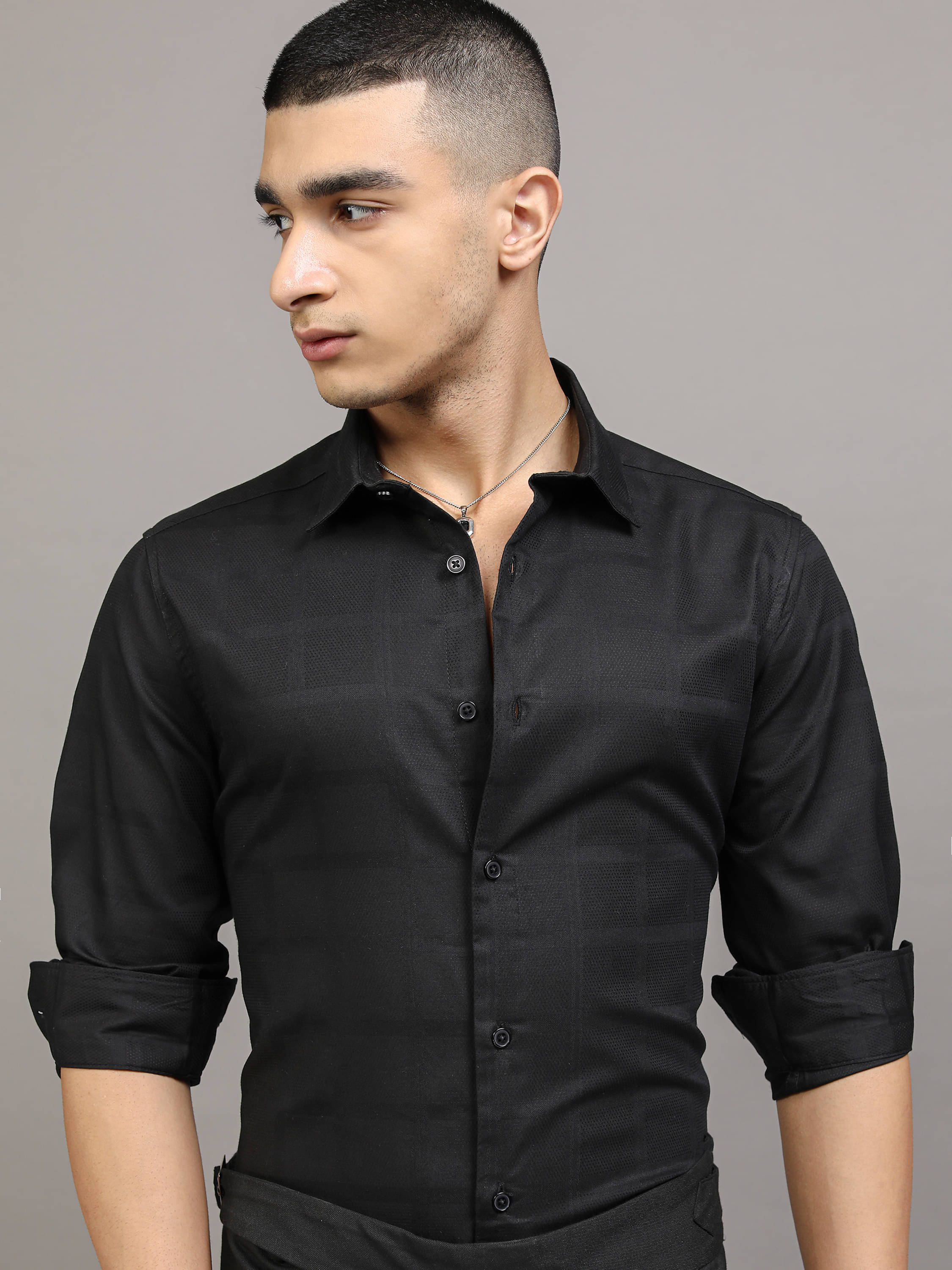    			Highlander Cotton Blend Slim Fit Self Design Full Sleeves Men's Casual Shirt - Black ( Pack of 1 )