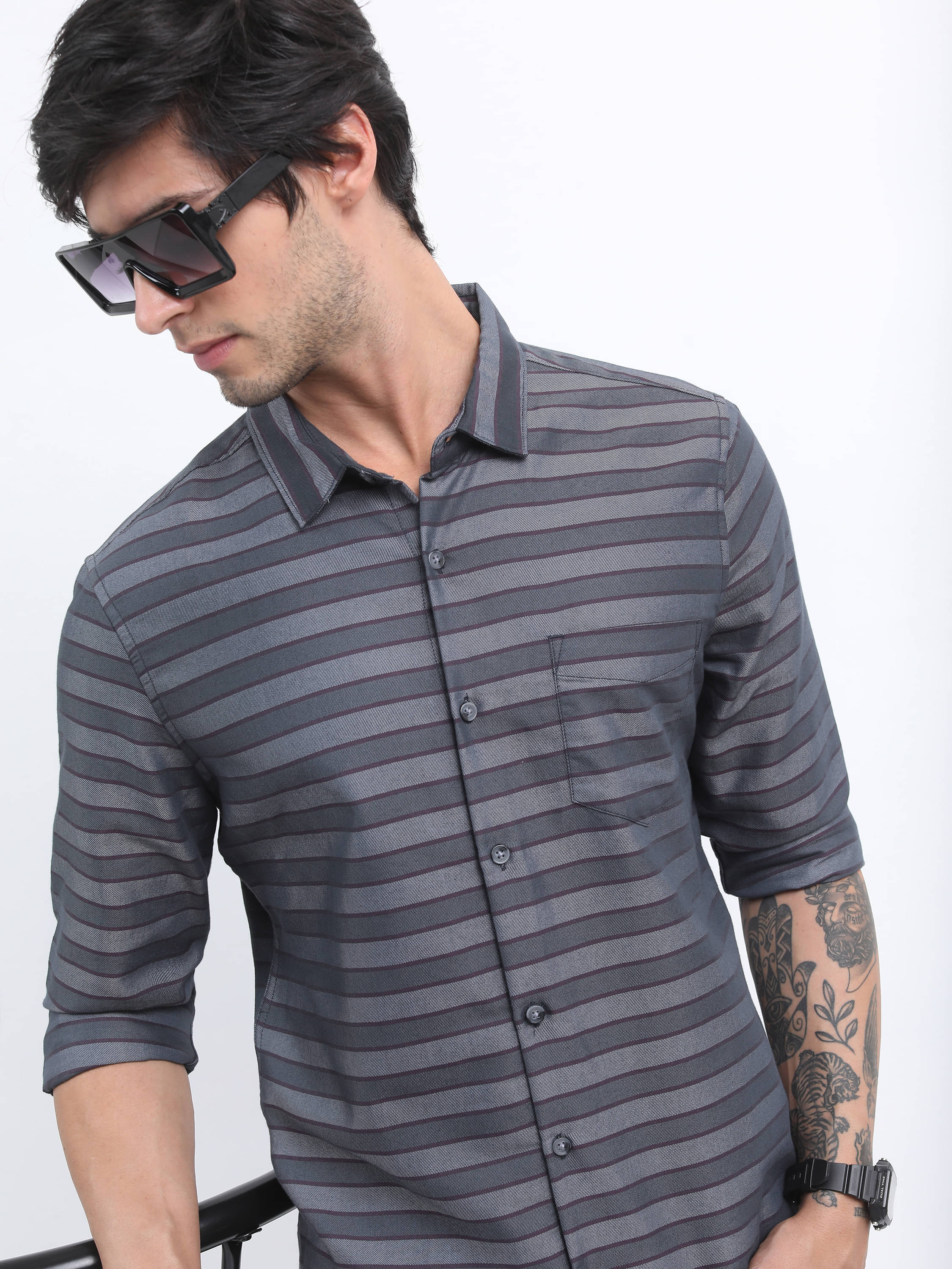     			Highlander Cotton Blend Slim Fit Striped Full Sleeves Men's Casual Shirt - Grey ( Pack of 1 )