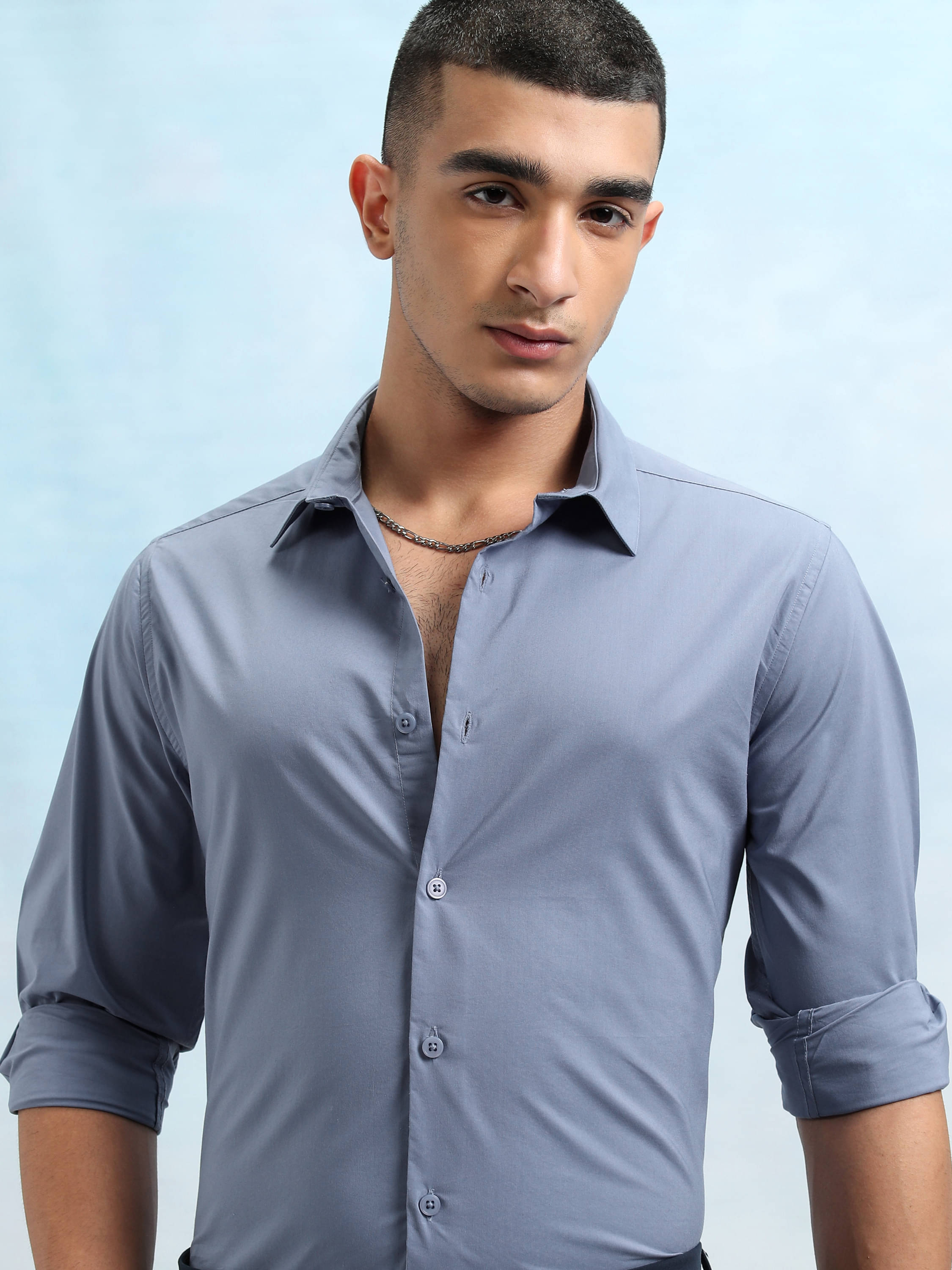 Highlander Cotton Blend Slim Fit Solids Full Sleeves Men's Casual Shirt - Blue ( Pack of 1 )     			Highlander Cotton Blend Slim Fit Solids Full Sleeves Men's Casual Shirt - Blue ( Pack of 1 )