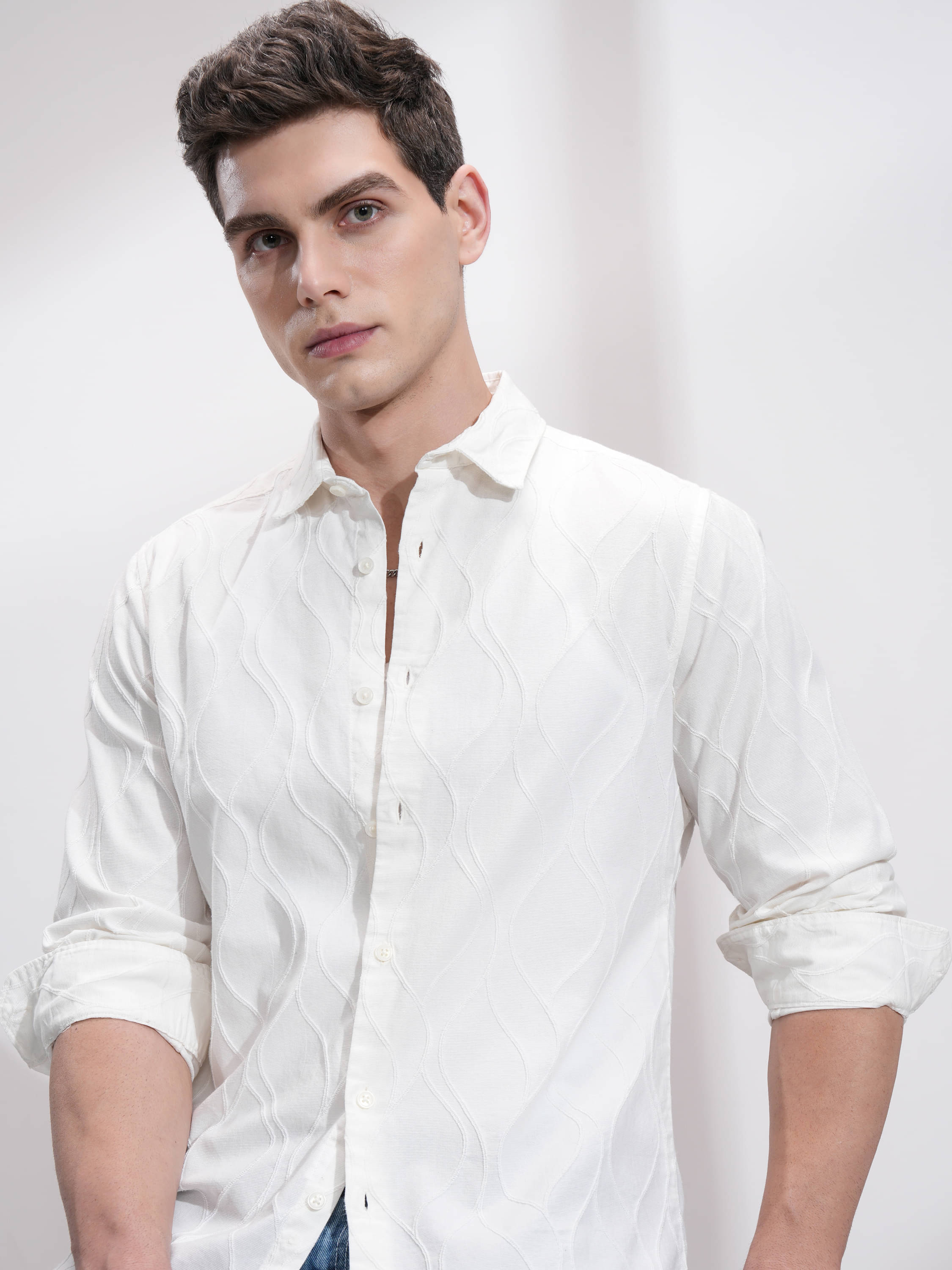     			Highlander Cotton Blend Slim Fit Solids Full Sleeves Men's Casual Shirt - White ( Pack of 1 )