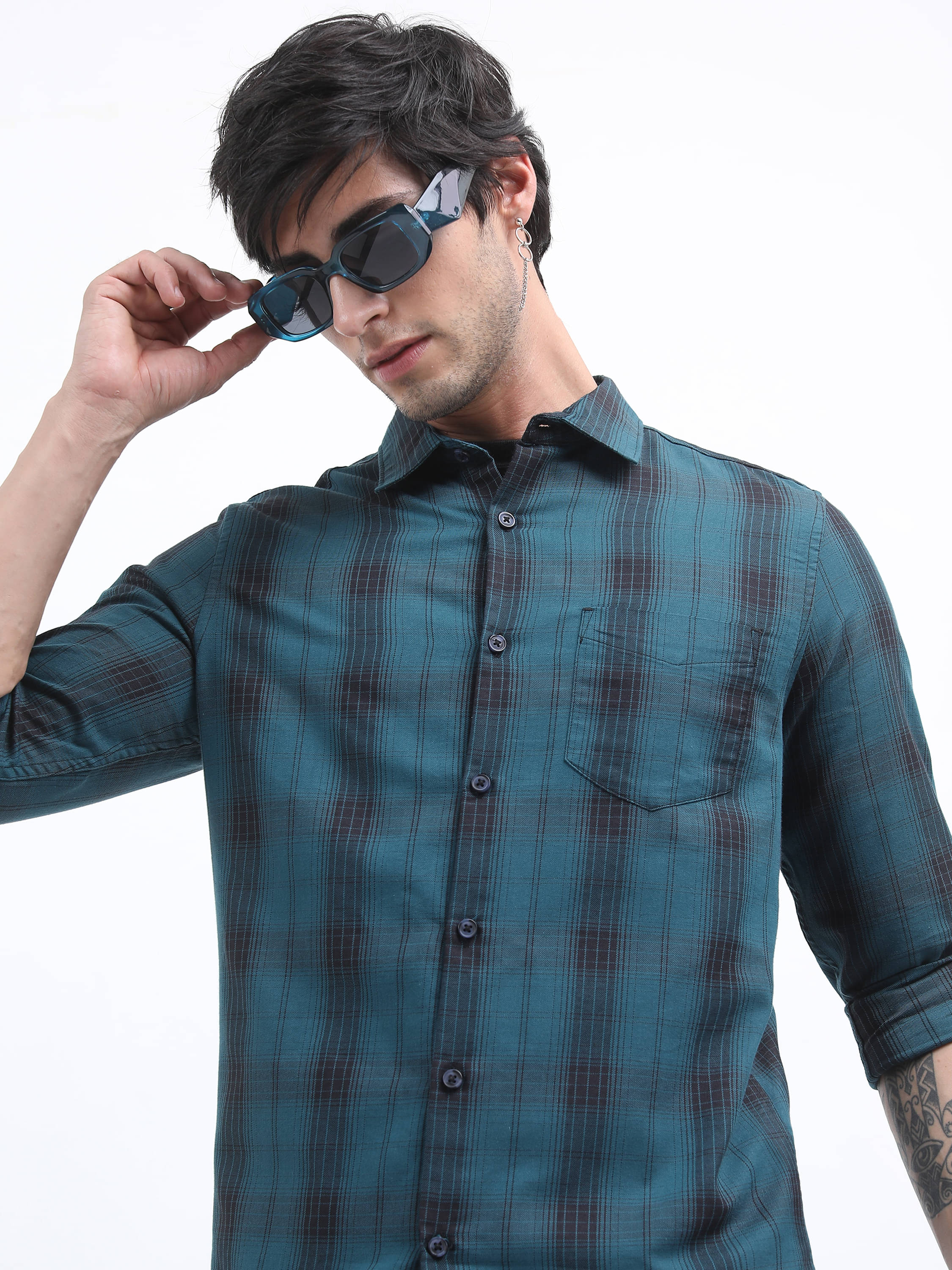    			Highlander Cotton Blend Slim Fit Checks Full Sleeves Men's Casual Shirt - Teal ( Pack of 1 )