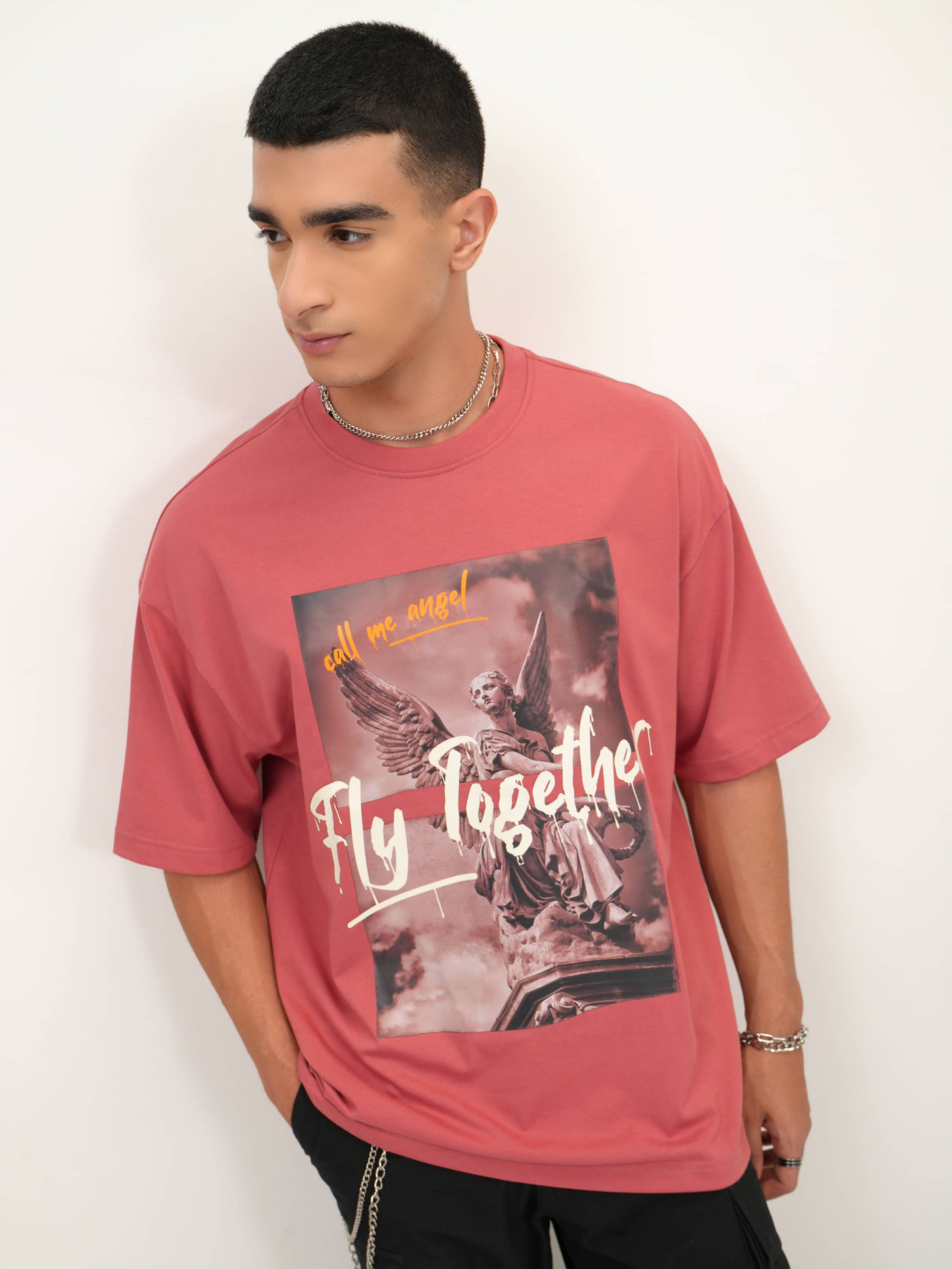     			Highlander Men Cotton Blend Oversized Fit Printed T-Shirt ( Rust )