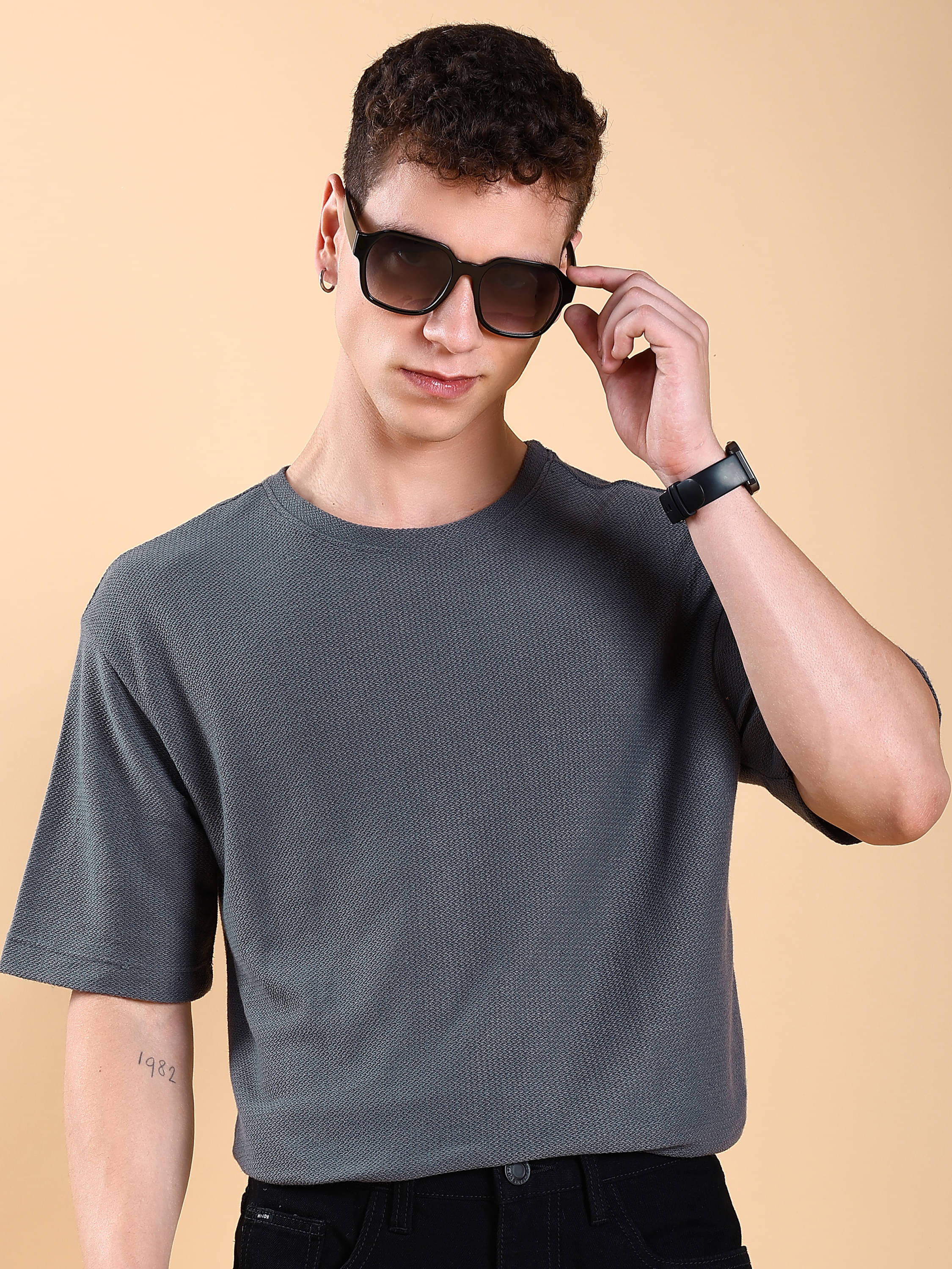     			Highlander Men Polyester Oversized Fit Solid T-Shirt ( Grey )