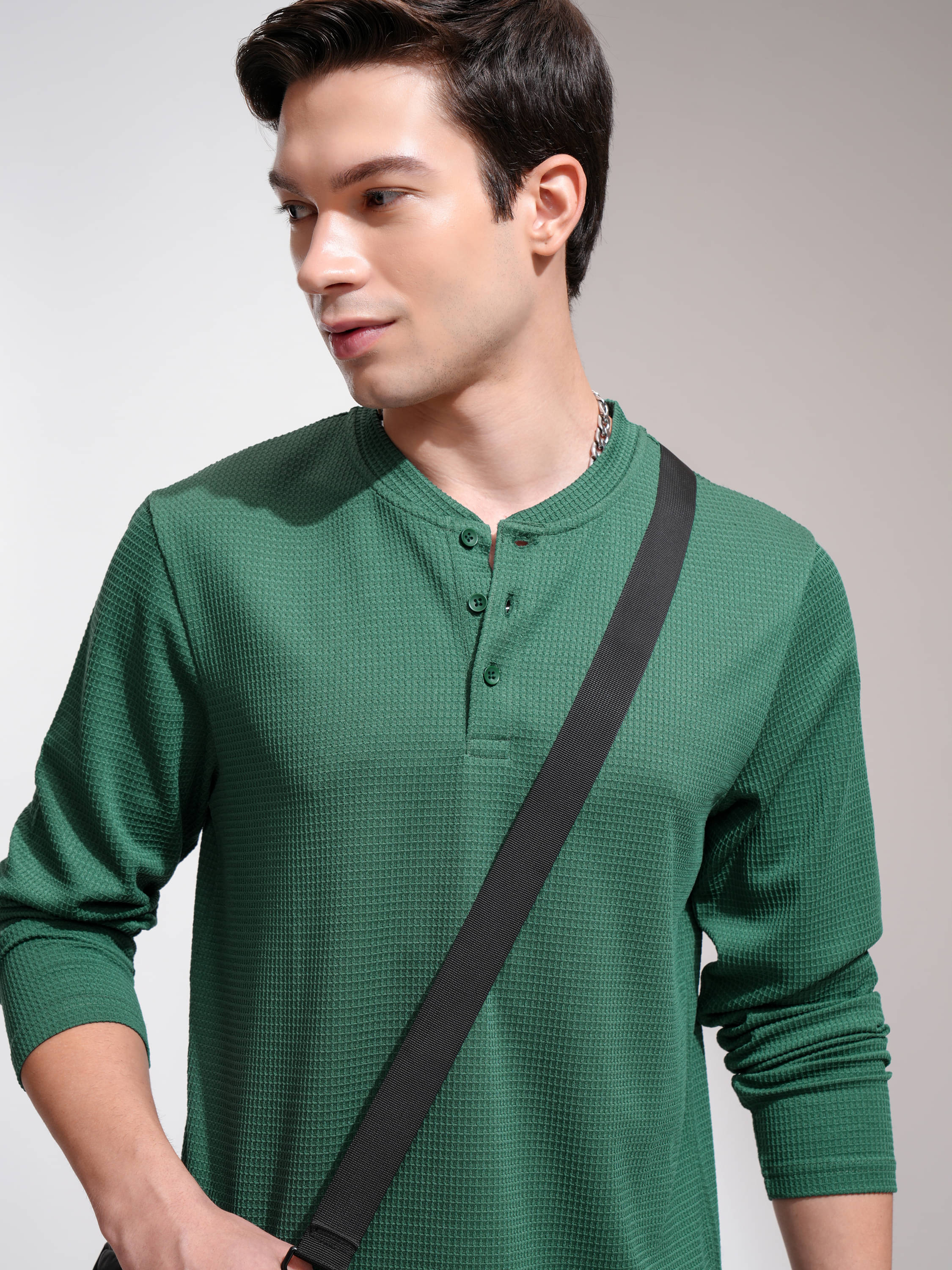     			Highlander Men Polyester Relaxed Fit Self Design T-Shirt ( Teal )