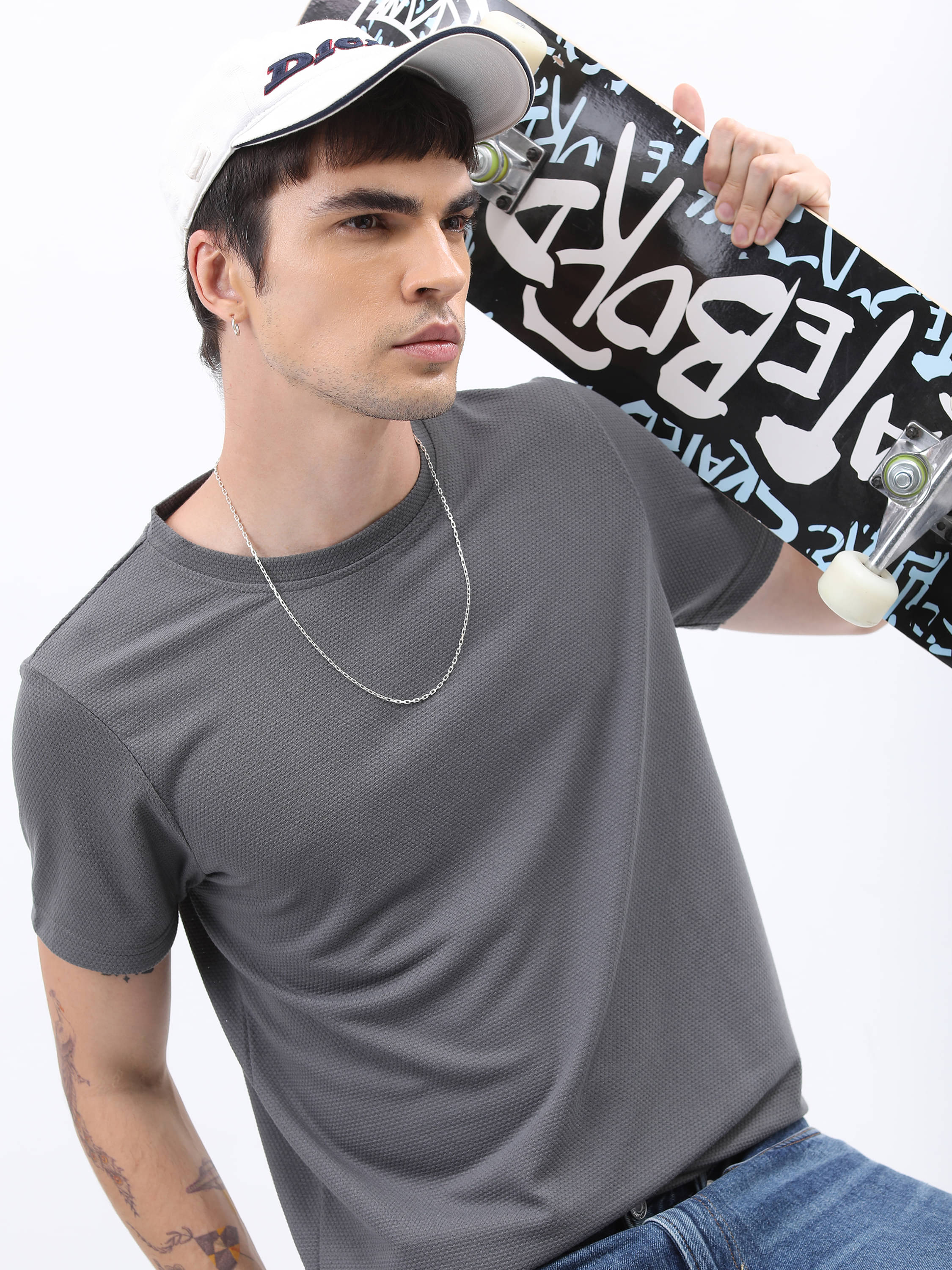 Highlander Men Polyester Slim Fit Self Design T-Shirt ( Grey ) Highlander Men Polyester Slim Fit Self Design T-Shirt ( Grey )