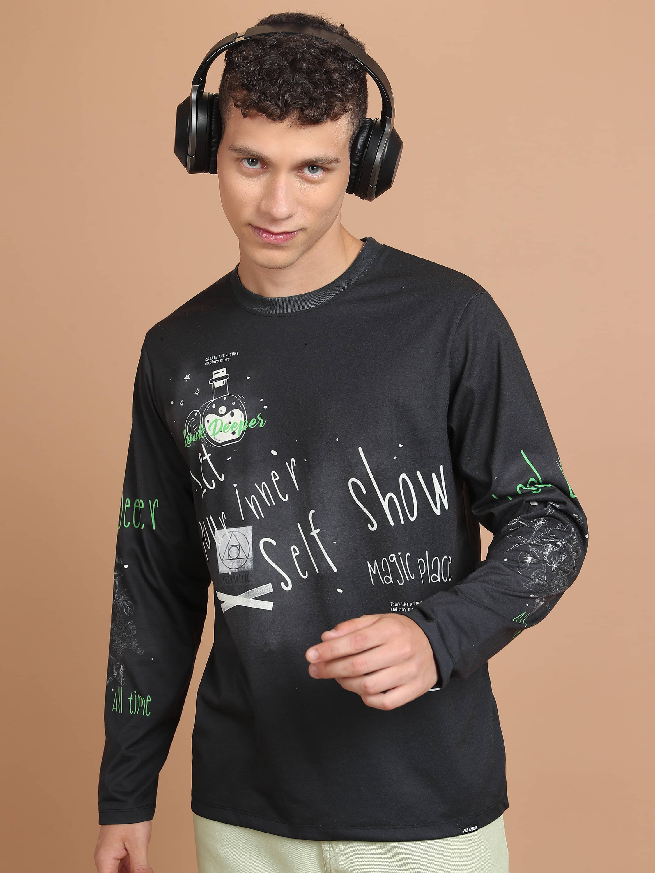     			Highlander Men Polyester Slim Fit Printed T-Shirt ( Black )