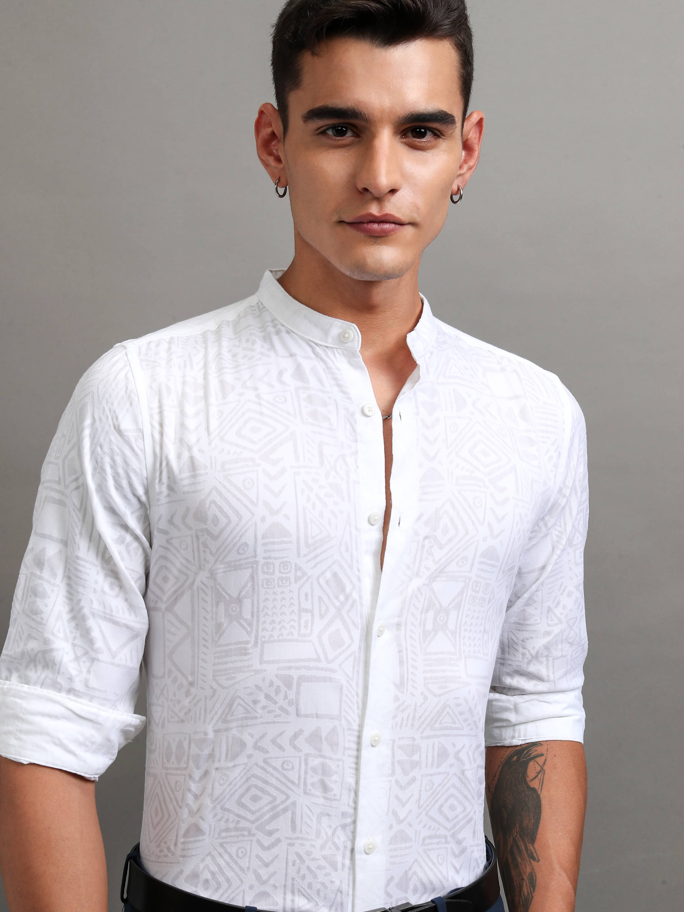 Highlander Poly Cotton Regular Fit Printed Full Sleeves Men's Casual Shirt - White ( Pack of 1 ) Highlander Poly Cotton Regular Fit Printed Full Sleeves Men's Casual Shirt - White ( Pack of 1 )