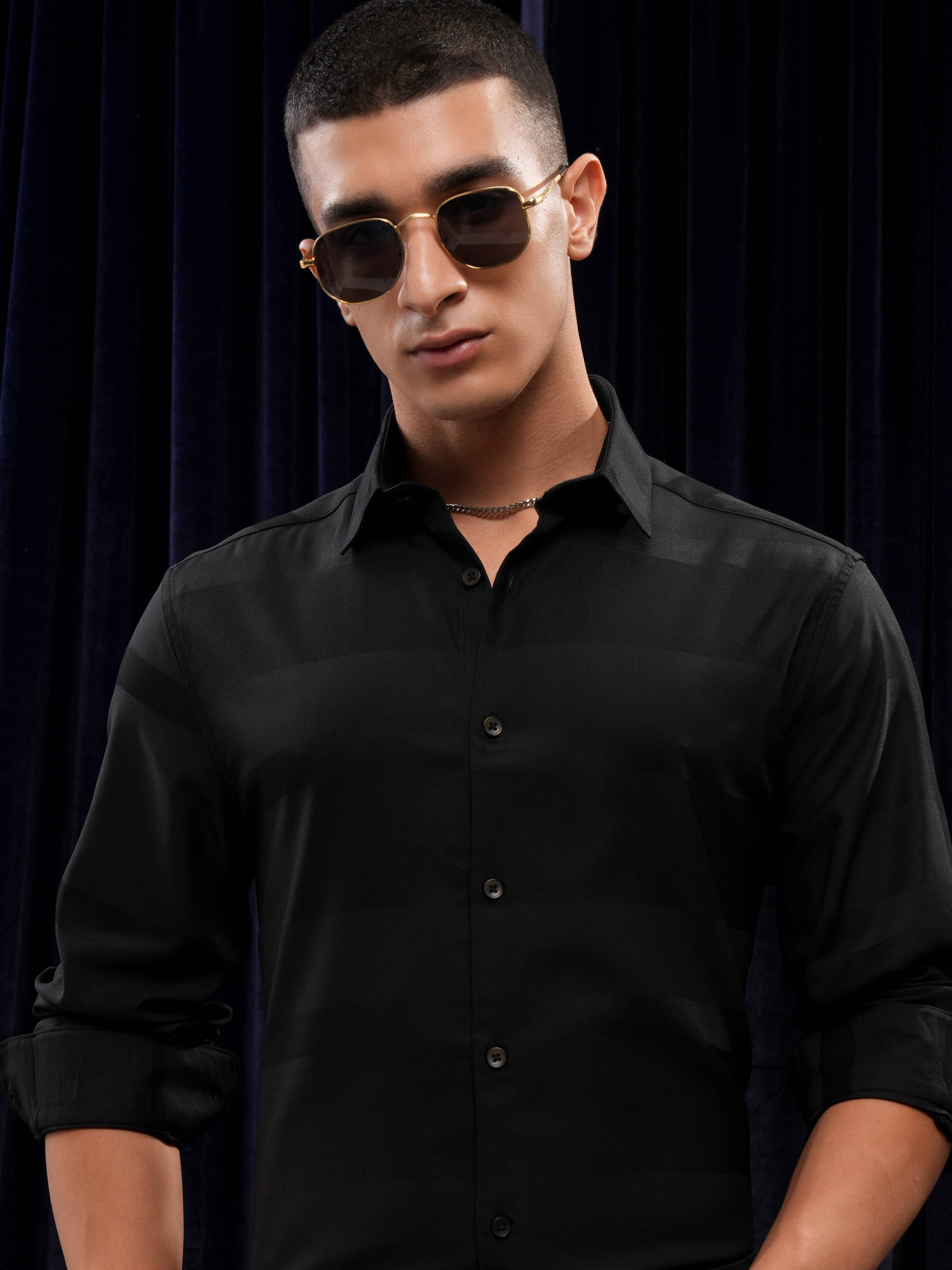     			Highlander Poly Cotton Regular Fit Striped Full Sleeves Men's Casual Shirt - Black ( Pack of 1 )