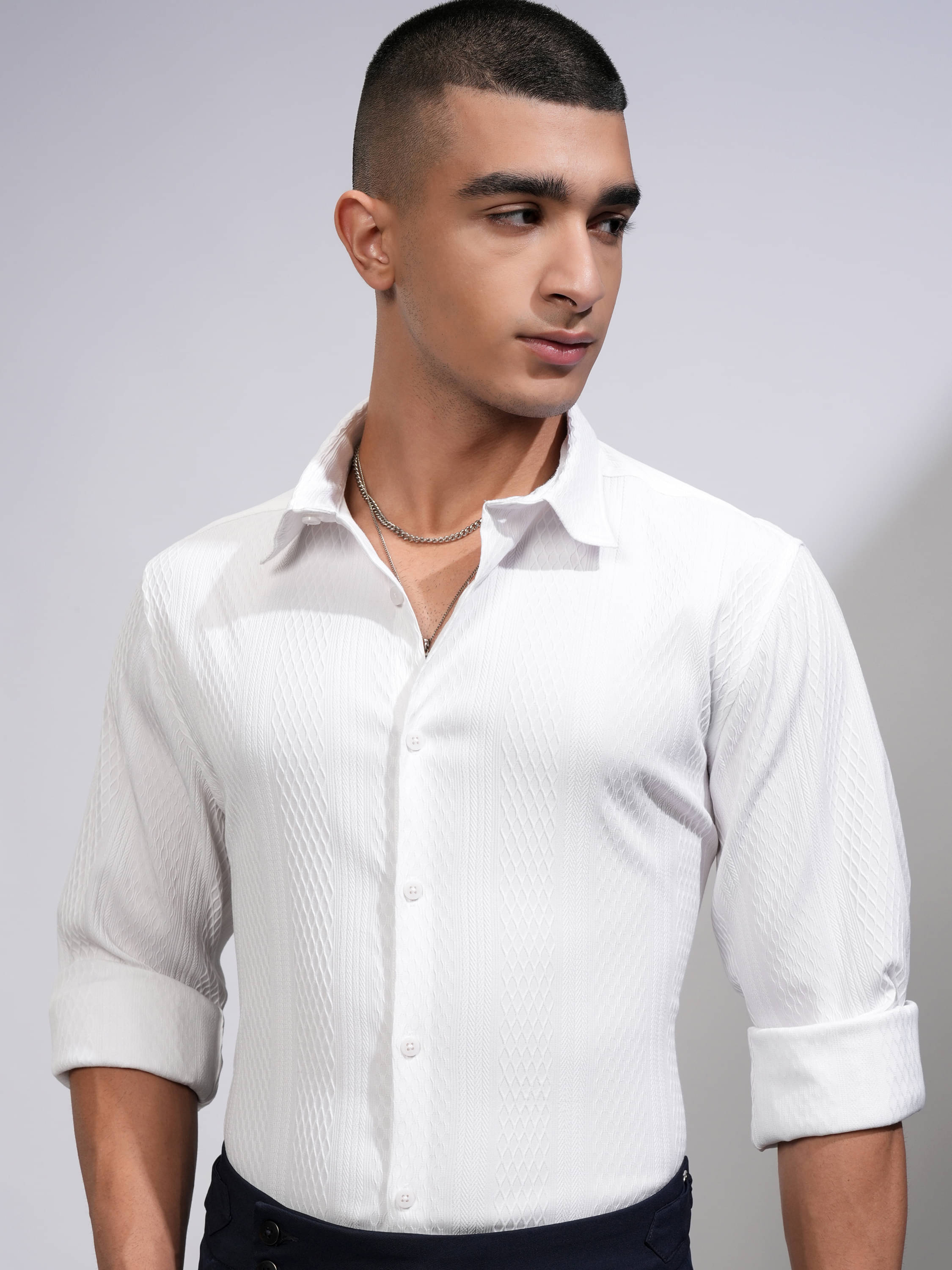    			Highlander Poly Cotton Slim Fit Self Design Full Sleeves Men's Casual Shirt - White ( Pack of 1 )