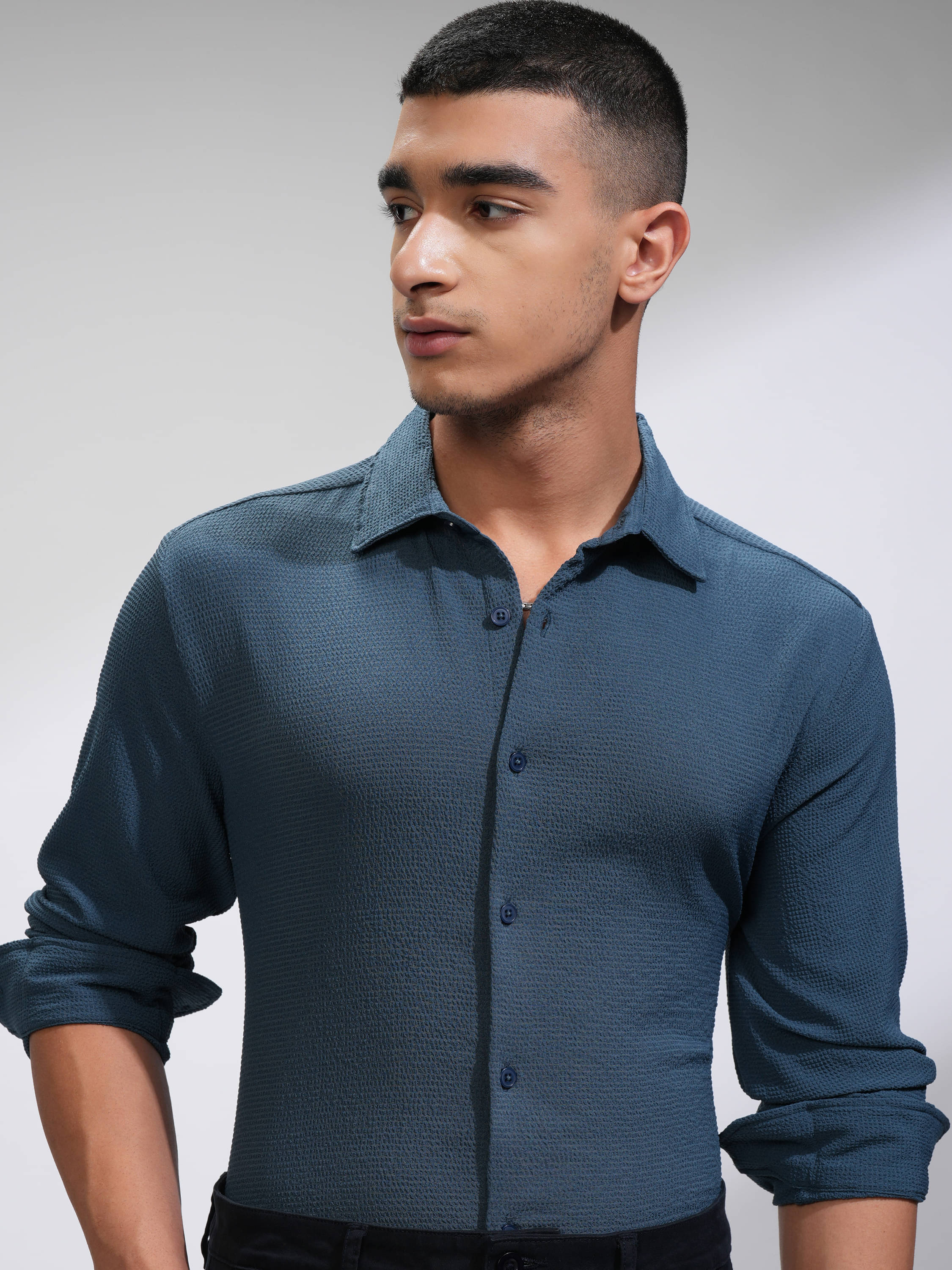     			Highlander Poly Cotton Slim Fit Self Design Full Sleeves Men's Casual Shirt - Blue ( Pack of 1 )