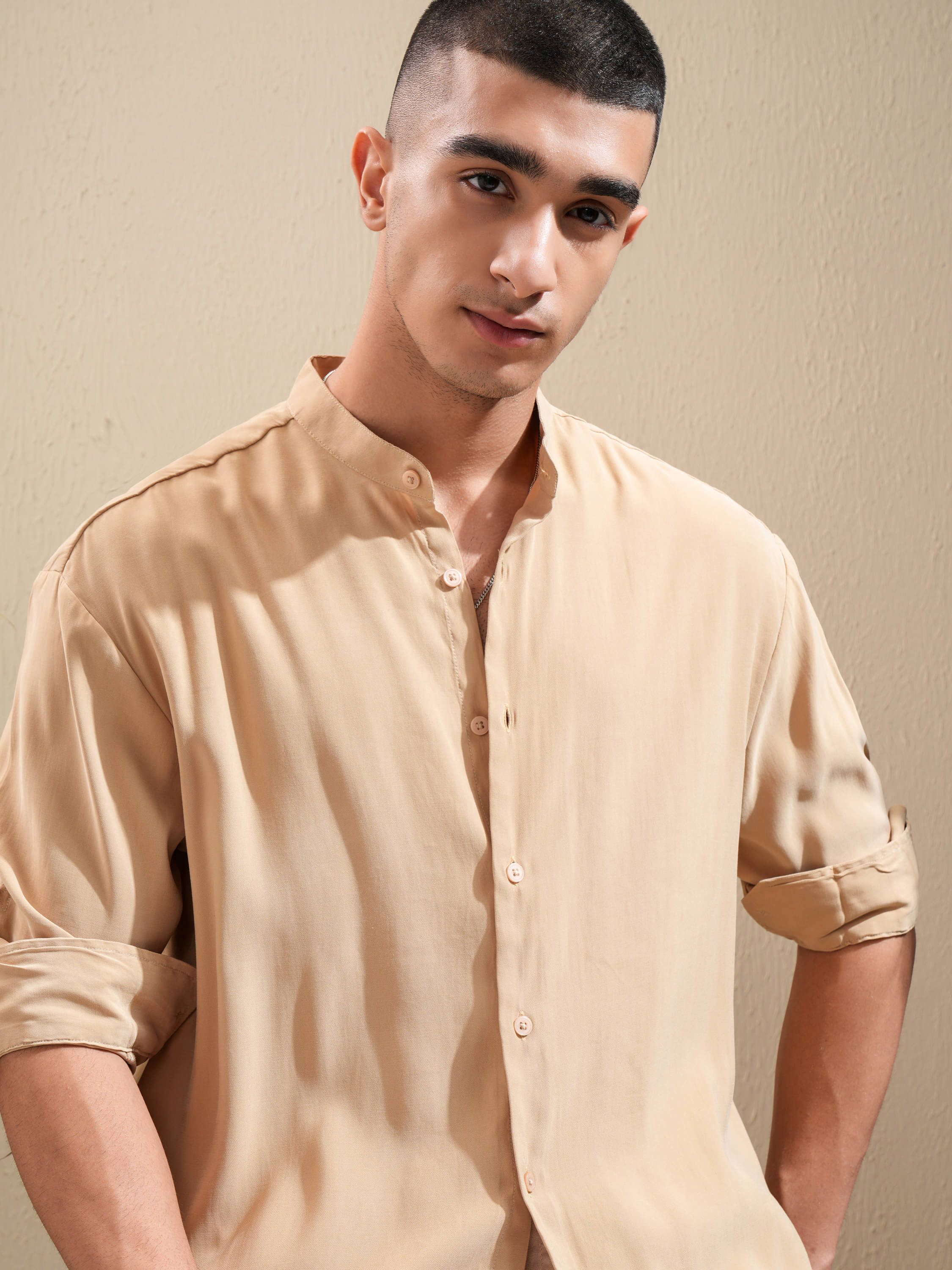     			Highlander Rayon Relaxed Fit Solids Full Sleeves Men's Casual Shirt - Khaki ( Pack of 1 )