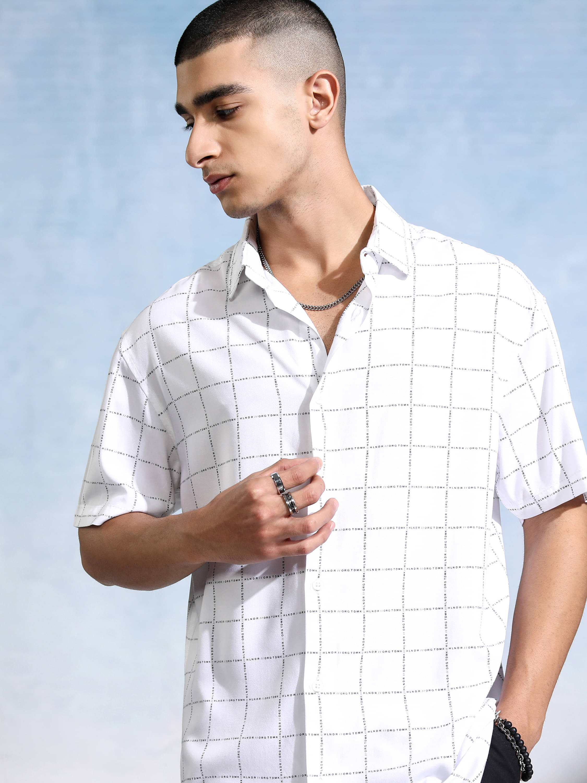     			Highlander Viscose Relaxed Fit Checks Half Sleeves Men's Casual Shirt - White ( Pack of 1 )