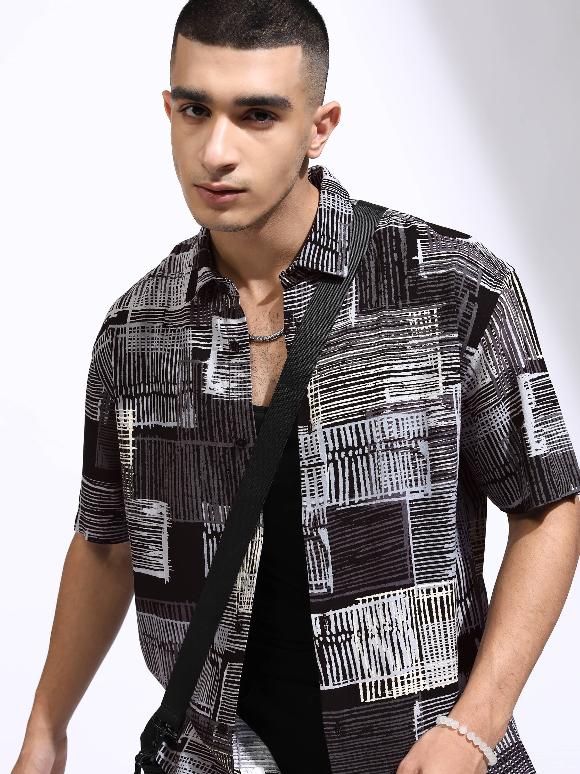     			Highlander Viscose Relaxed Fit Printed Half Sleeves Men's Casual Shirt - Multicolor ( Pack of 1 )