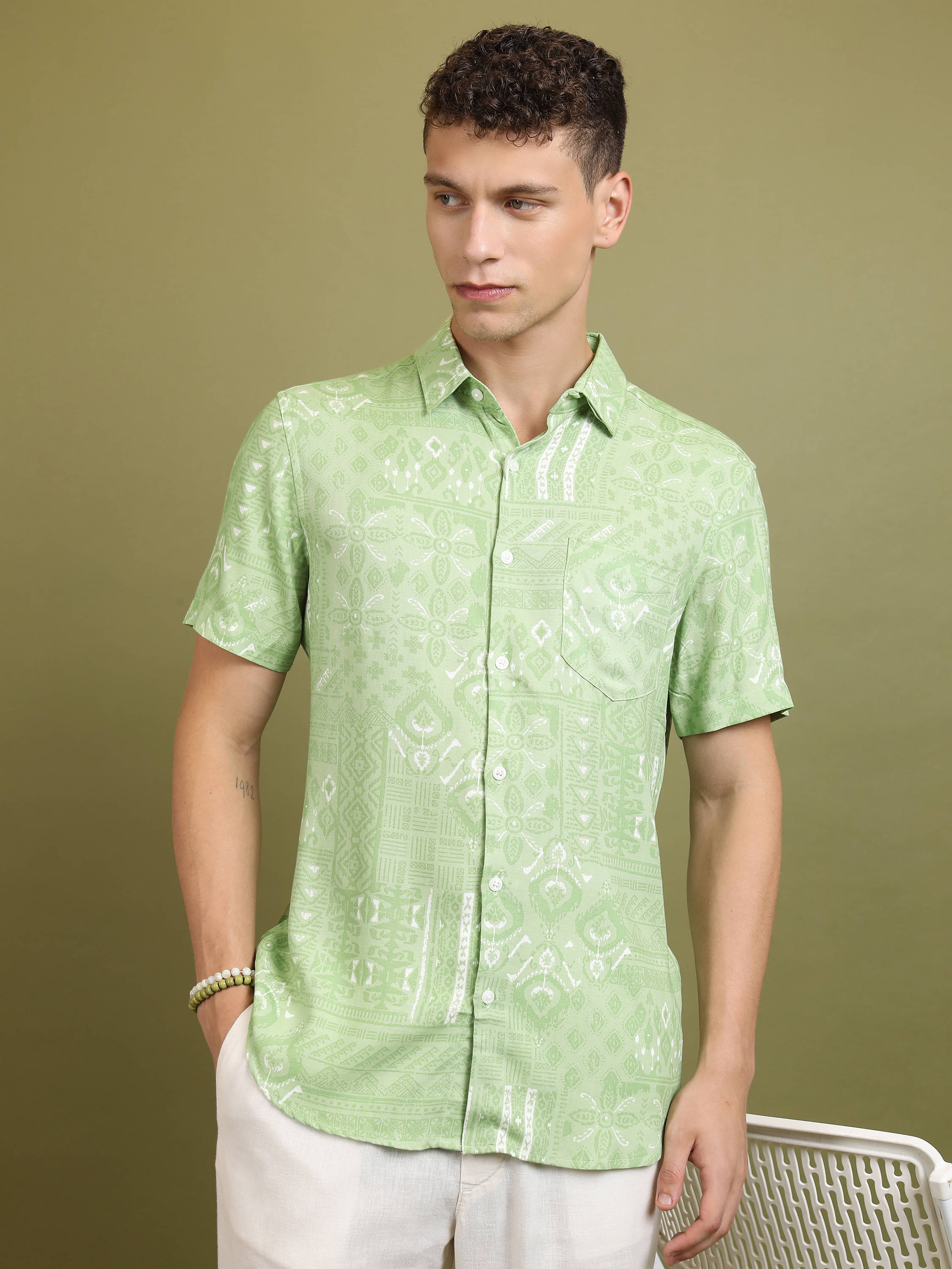    			Highlander Viscose Slim Fit Printed Half Sleeves Men's Casual Shirt - Green ( Pack of 1 )
