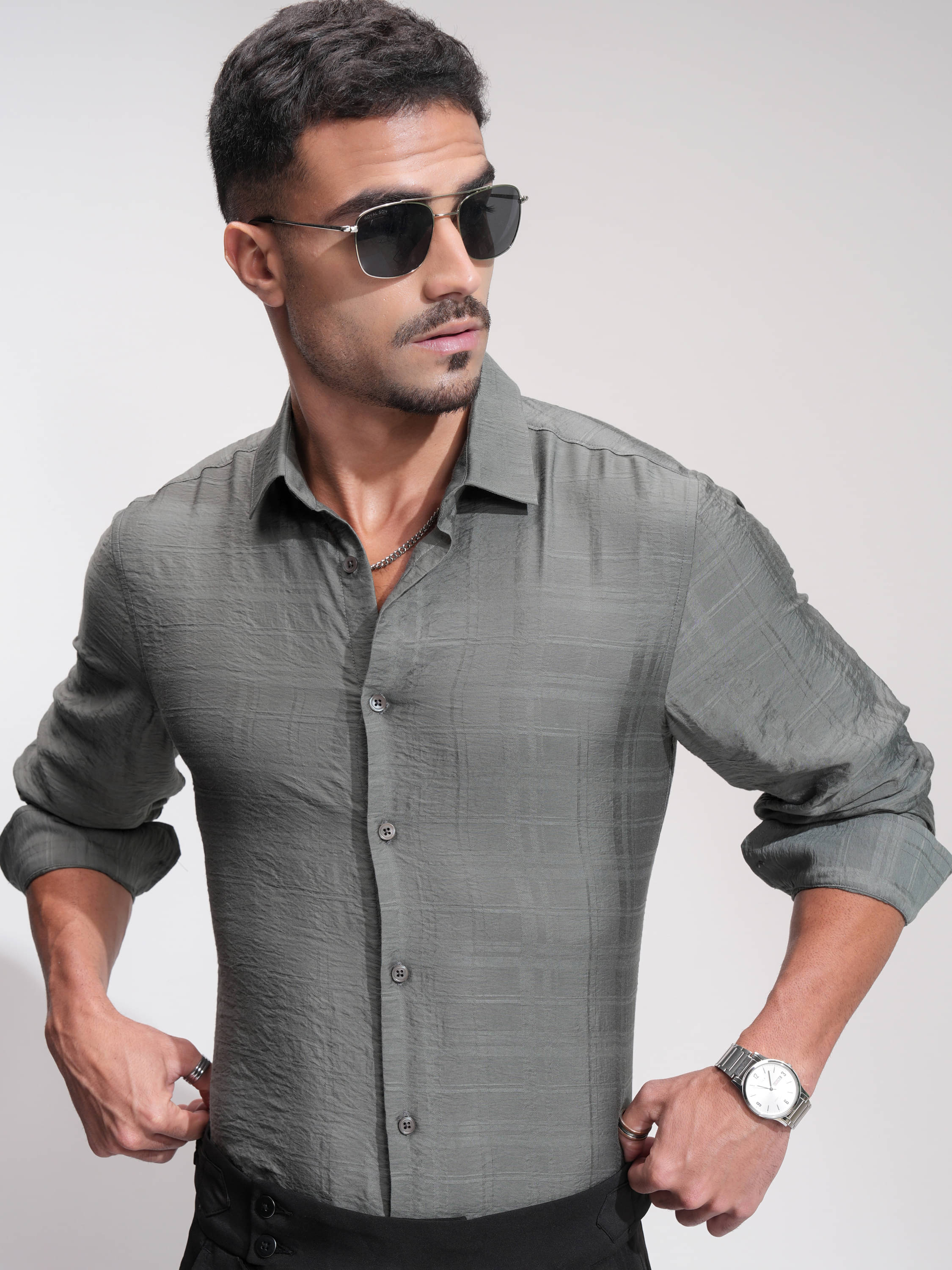     			Highlander Viscose Slim Fit Self Design Full Sleeves Men's Casual Shirt - Grey ( Pack of 1 )