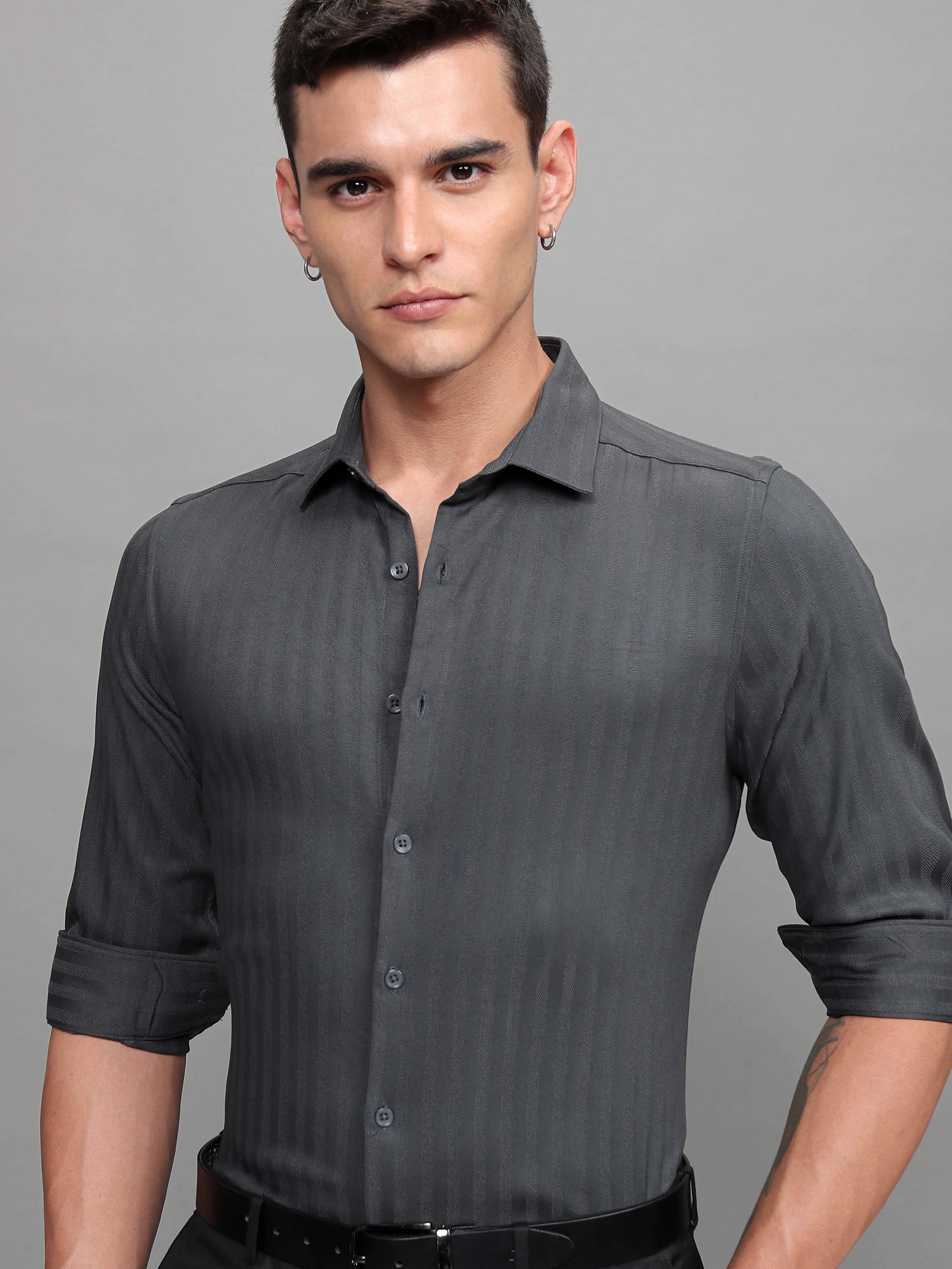    			Highlander Viscose Slim Fit Self Design Full Sleeves Men's Casual Shirt - Grey ( Pack of 1 )