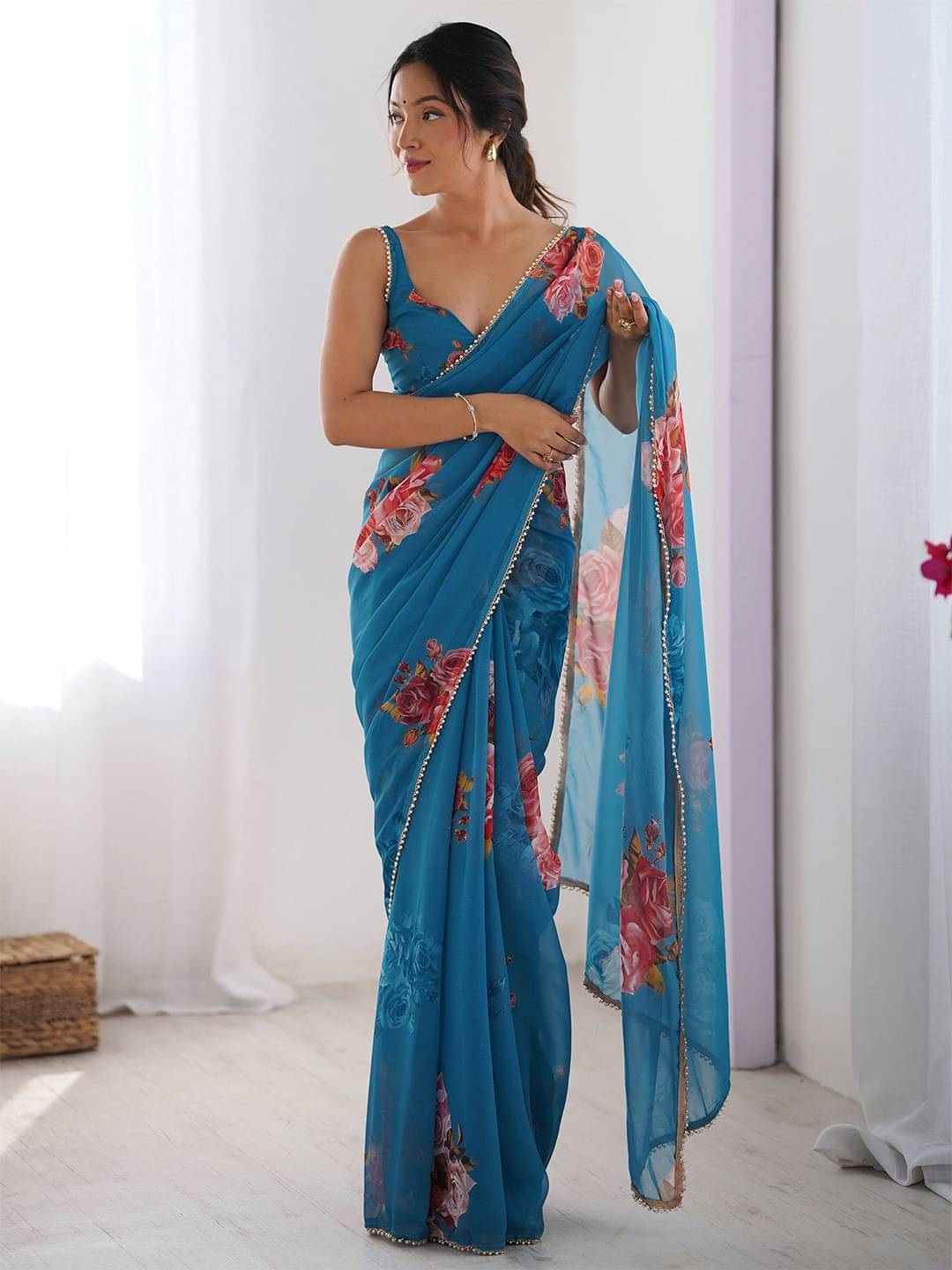 BLEESBURY Georgette Printed Regular Saree With Unstitched Blouse Piece ( Blue ) BLEESBURY Georgette Printed Regular Saree With Unstitched Blouse Piece ( Blue )